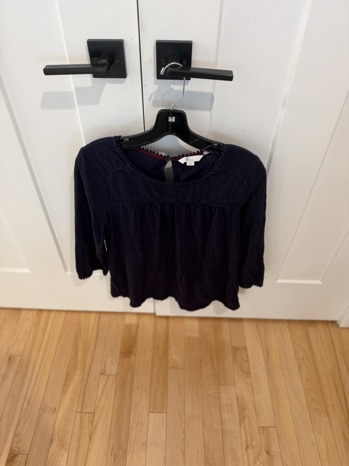 Boden Navy Blue Pom Pom Women’s Size 10 Blouse Boden Navy Blue Pom Pom Women’s Size 10 Blouse