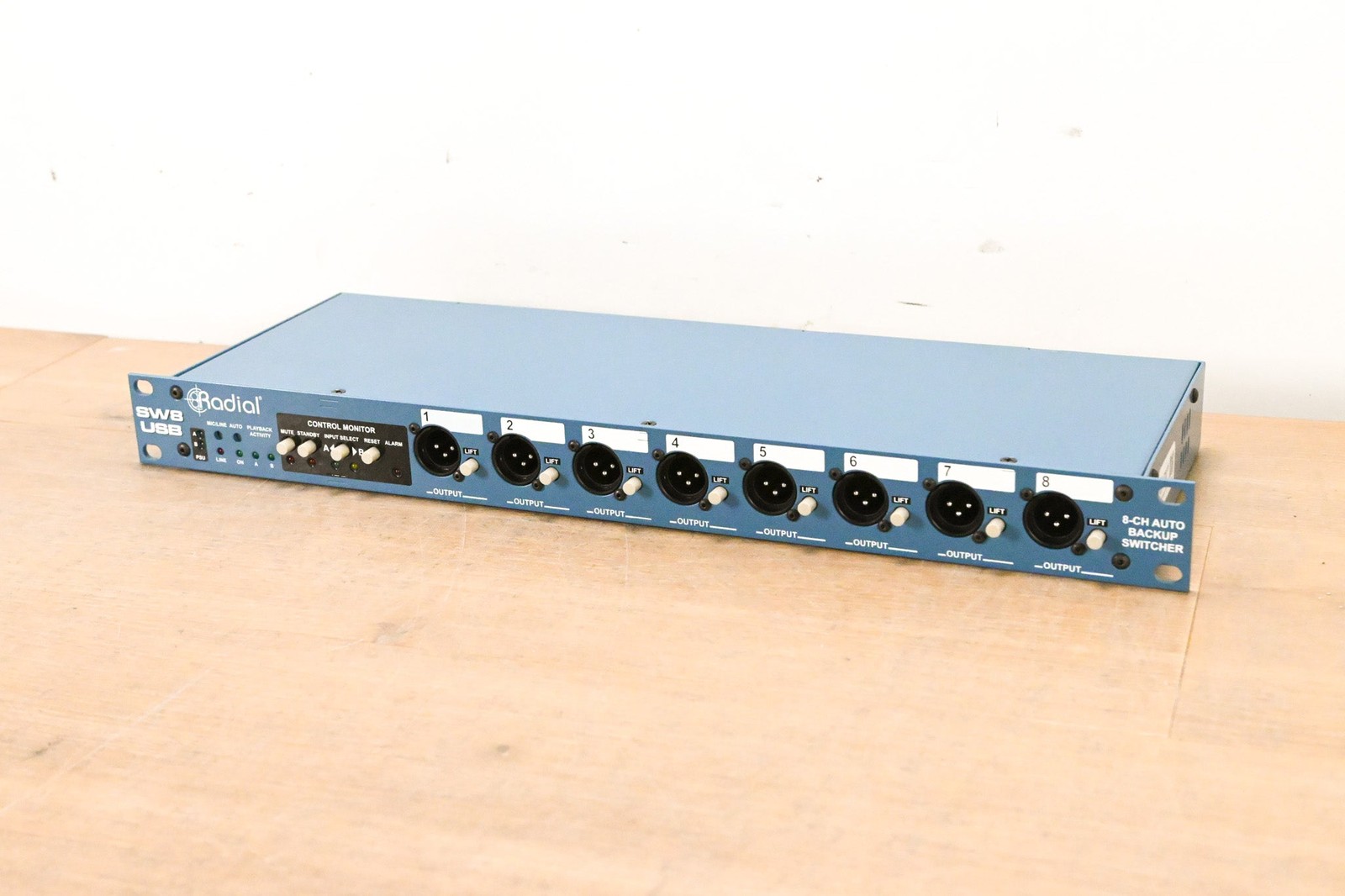 Radial Engineering SW8-USB Dual-USB Auto-Switcher & Interface (NO PSU) CG015PU