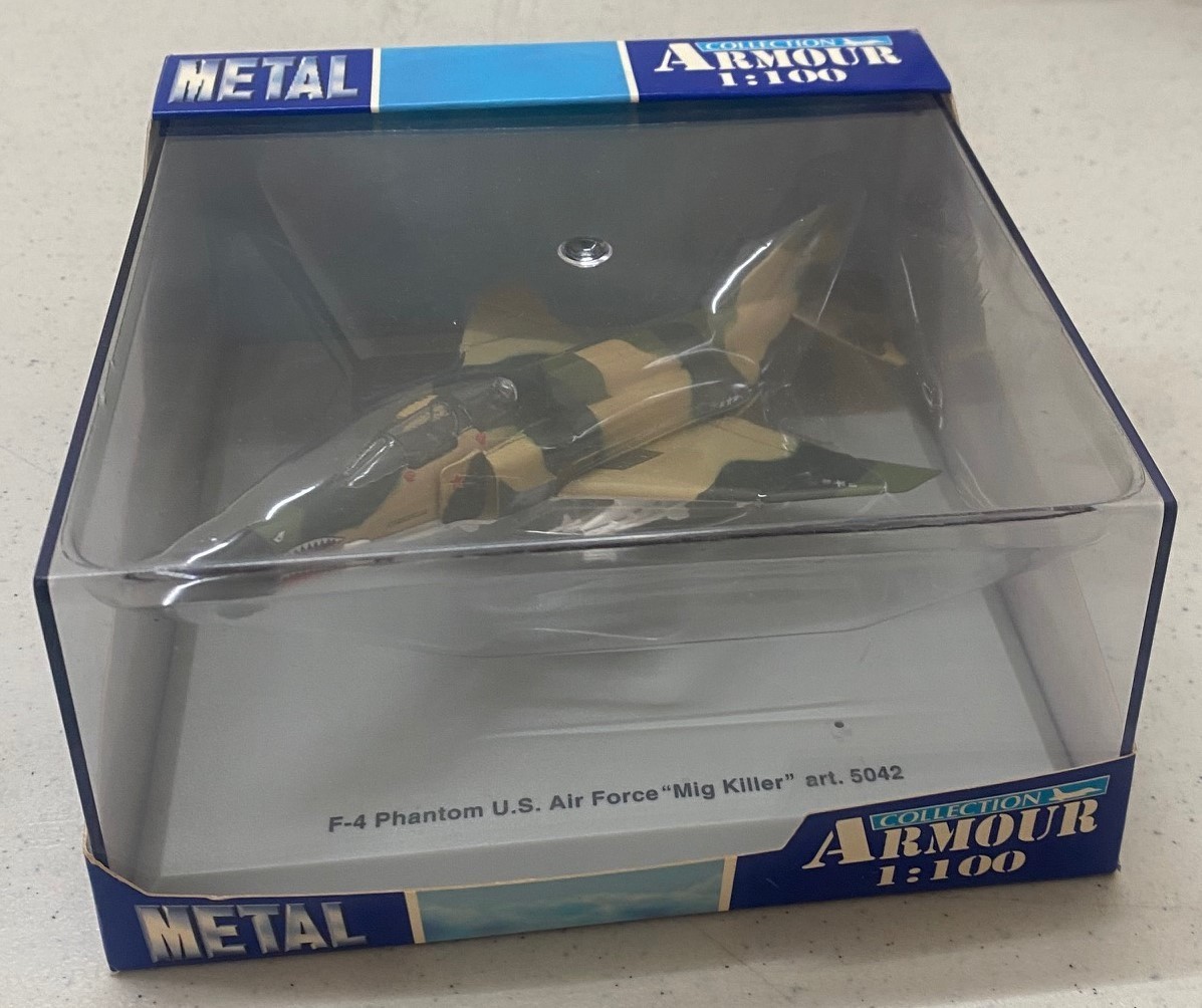 Armour Collection 1:100 Scale F-4 Phantom U.S. Air Force MiG Killer 5042 SEALED