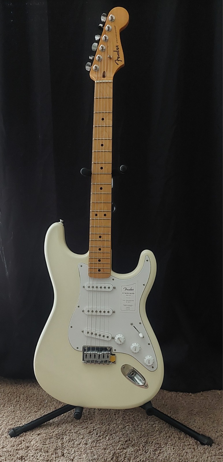 Fender Standard Stratocaster - Olympic White (Open Box) Fender Standard Stratocaster - Olympic White (Open Box)