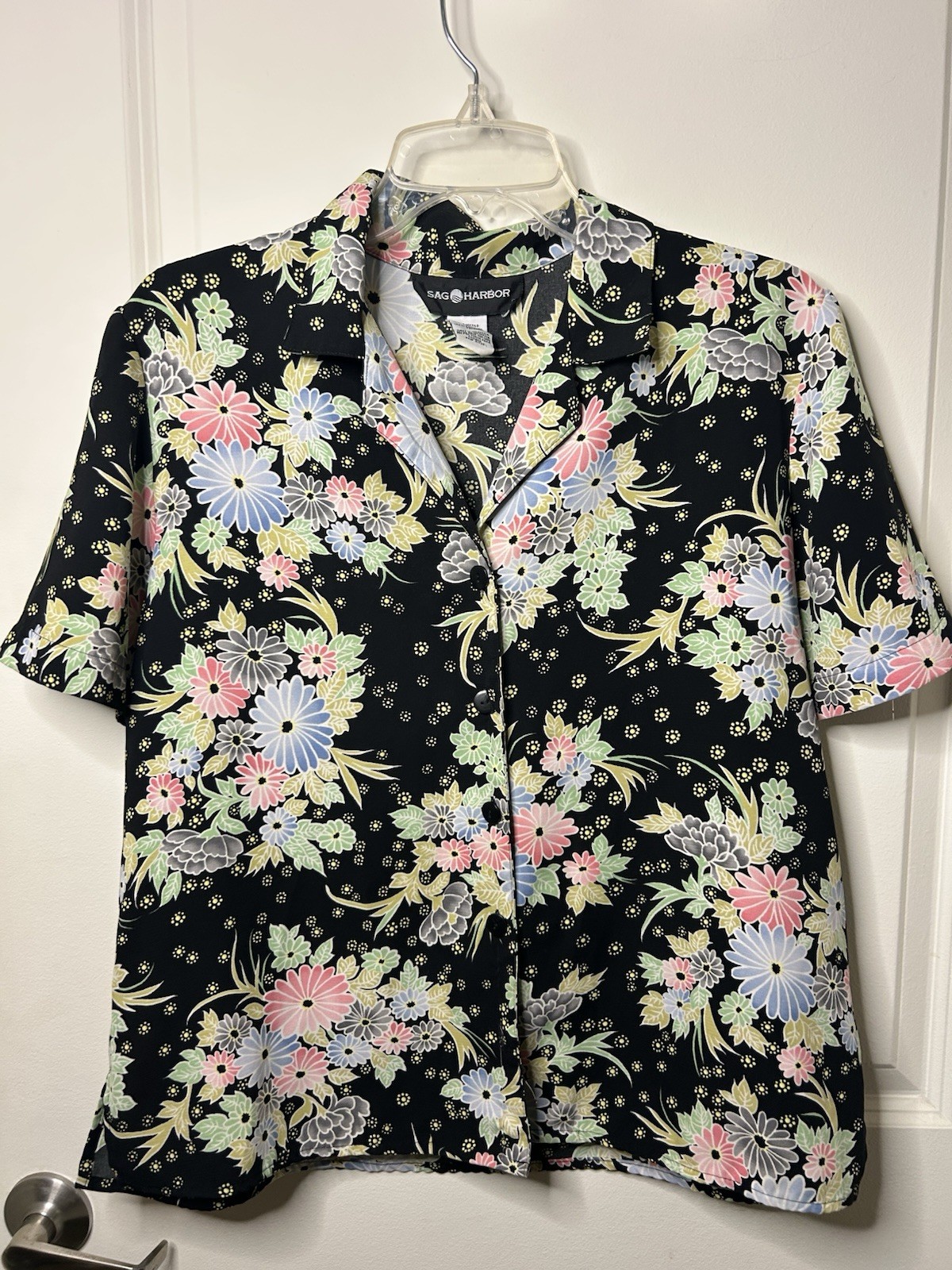 Sag Harbor VTG Women’s Black Floral Button Down Short Sleeve Blouse Size 14 Sag Harbor VTG Women’s Black Floral Button Down Short Sleeve Blouse Size 14