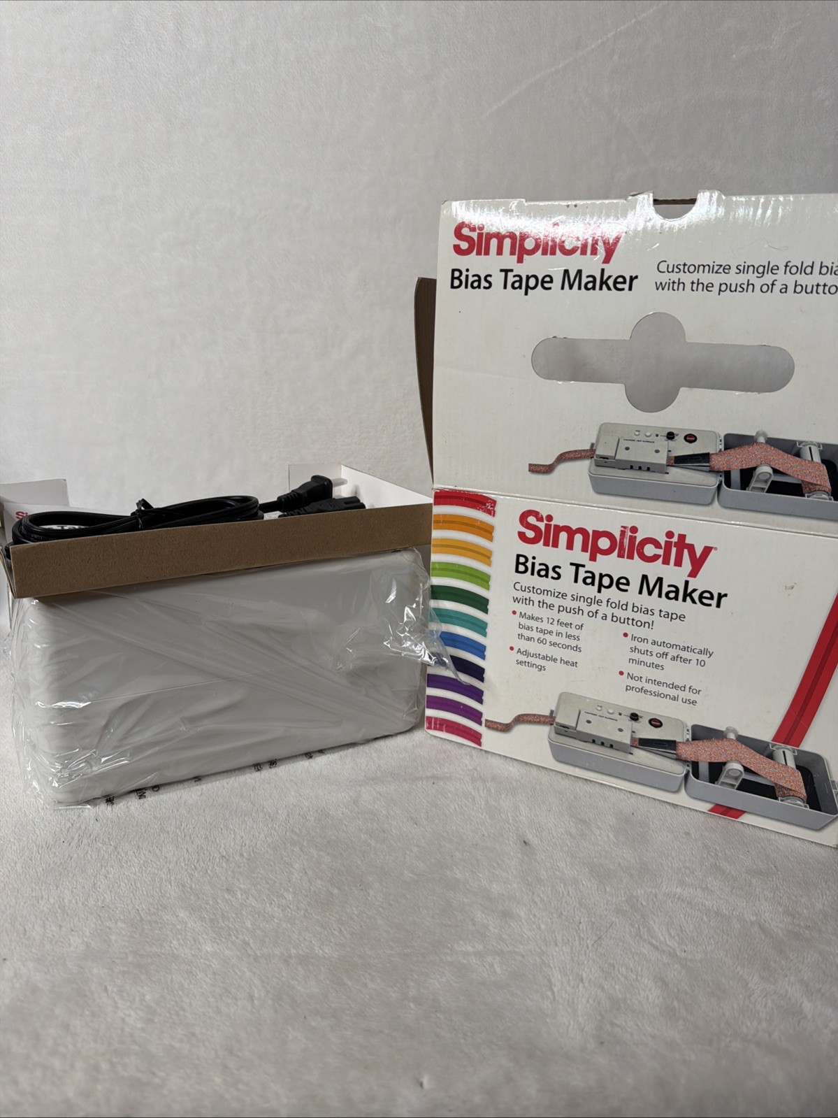 Brand New Simplicity Bias Tape Maker #881925 New in Open Box Brand New Simplicity Bias Tape Maker #881925 New in Open Box