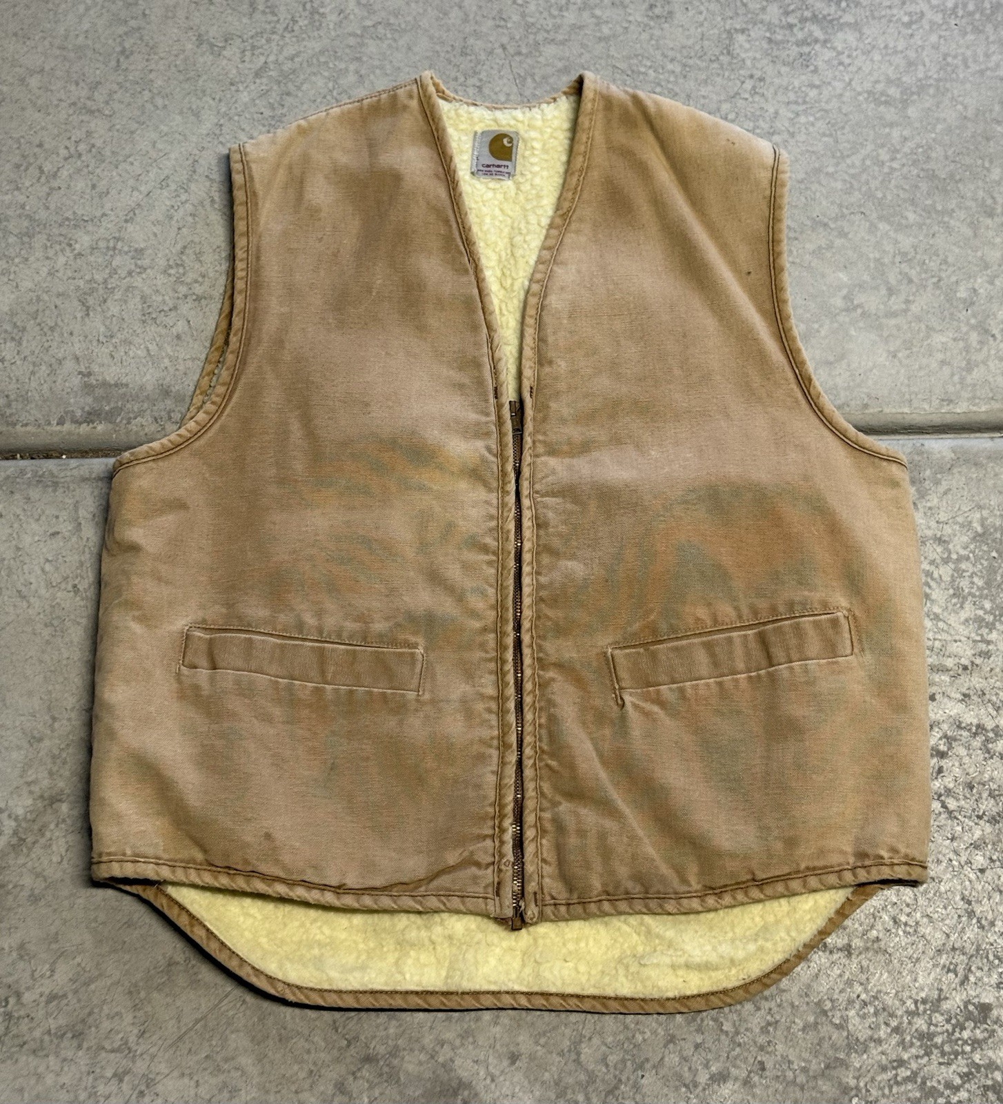 True Vintage 70’s Men’s Carhartt Beige Sherpa Lined Workwear Vest L Canvas True Vintage 70’s Men’s Carhartt Beige Sherpa Lined Workwear Vest L Canvas