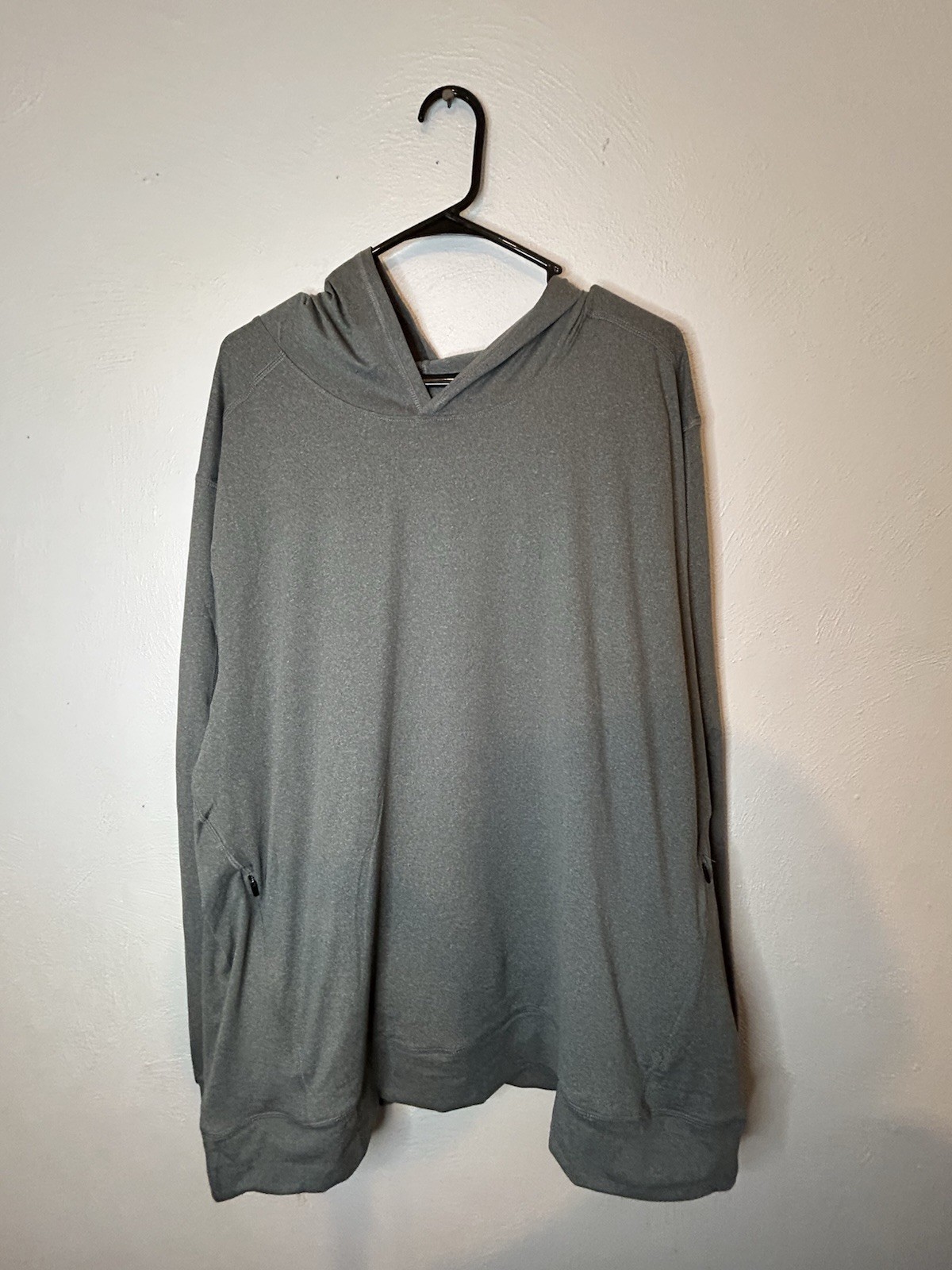 Xersion Studio Men’s XXL Gray Melange Performance Hoodie Wicking NWT Xersion Studio Men’s XXL Gray Melange Performance Hoodie Wicking NWT