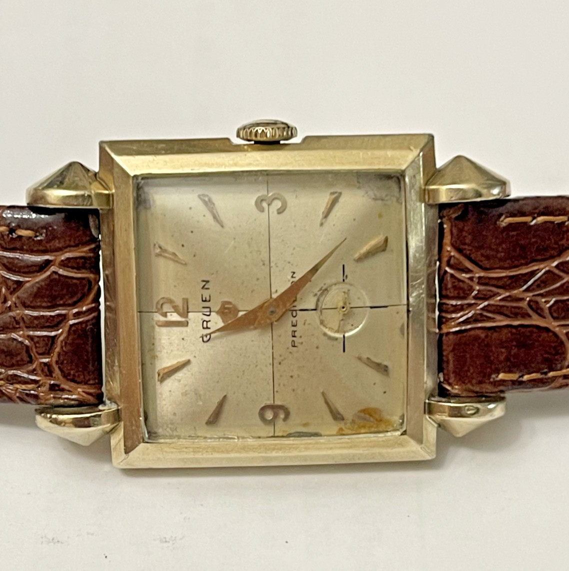 Vintage Gruen Veri-Thin Precision Mechanical Watch- 10k GF Vintage Gruen Veri-Thin Precision Mechanical Watch- 10k GF
