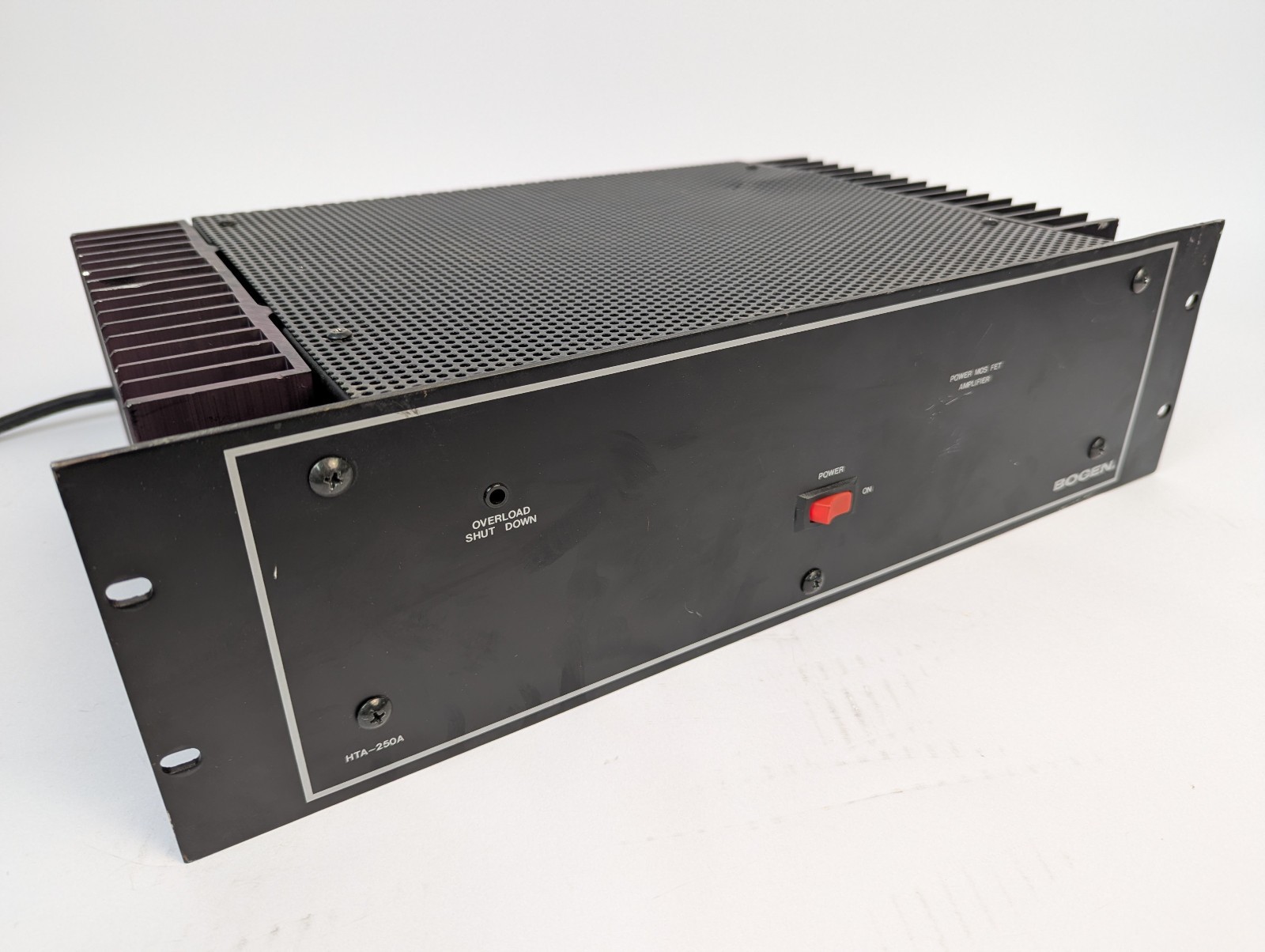 Bogen HTA250A Power Amplifier 250W Hi-Z Rack Mount Automatic Overload Protection Bogen HTA250A Power Amplifier 250W Hi-Z Rack Mount Automatic Overload Protection