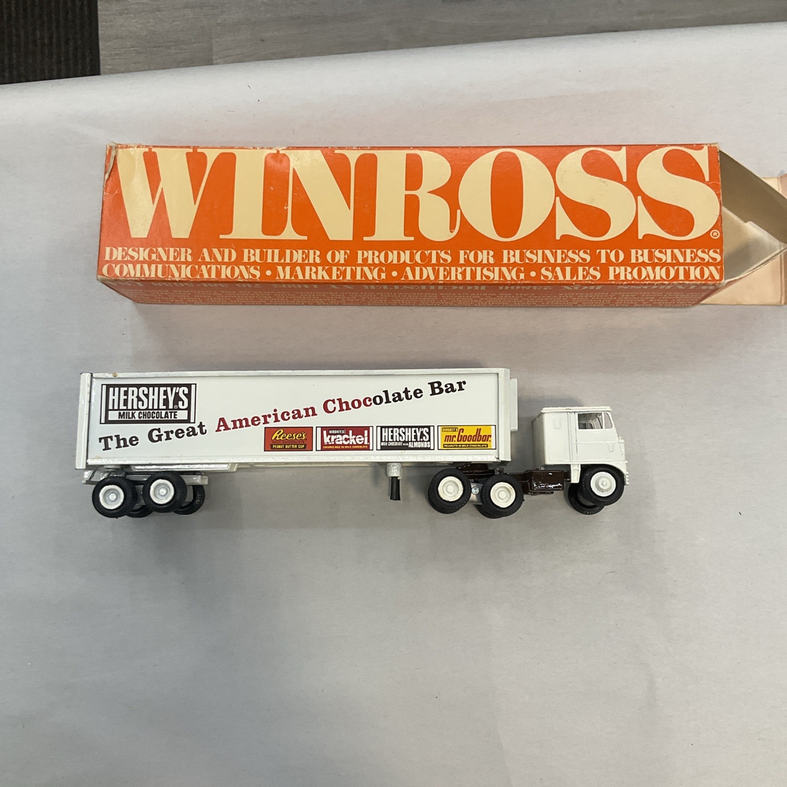 WINROSS HERSHEY'S GREAT AMERICAN CHOCOLATE BAR BRAND NEW WINROSS HERSHEY'S GREAT AMERICAN CHOCOLATE BAR BRAND NEW