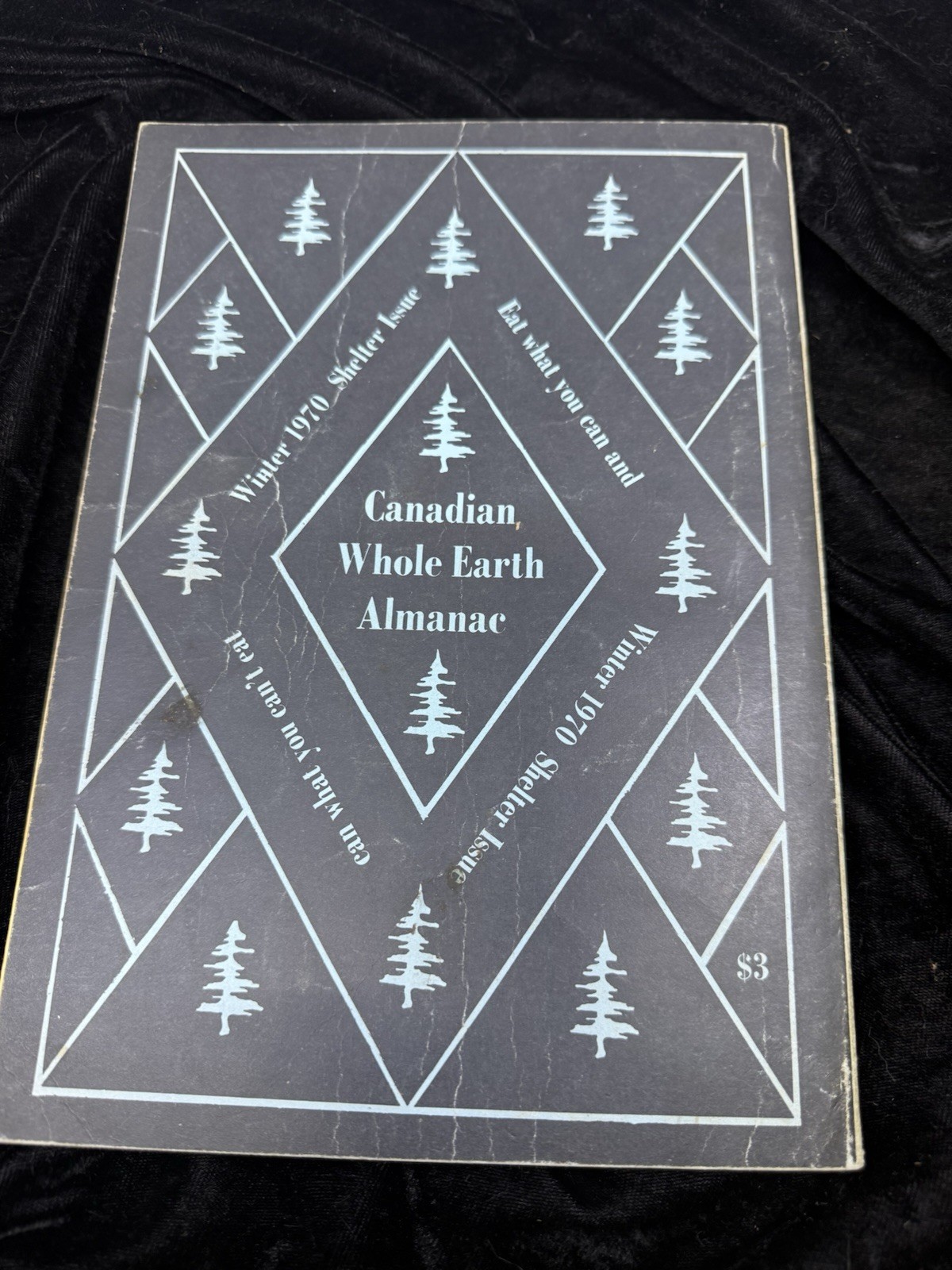 Canadian Whole Earth Review Winter 1970 Shelter Issue (Soft cover) Canadian Whole Earth Review Winter 1970 Shelter Issue (Soft cover)