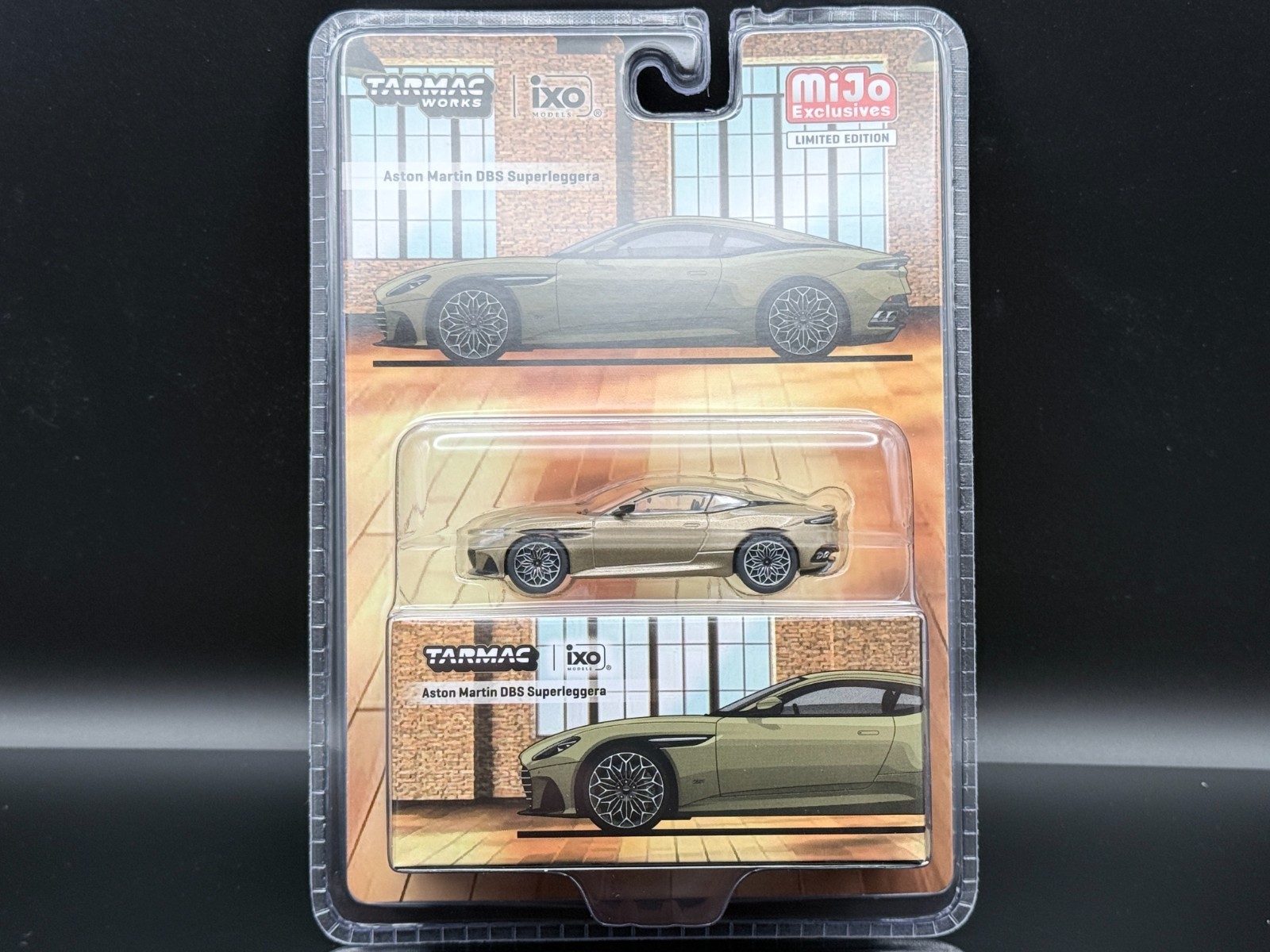 Tarmac Works Aston Martin DBS Superleggera Brown Metallic – Global64 1/64