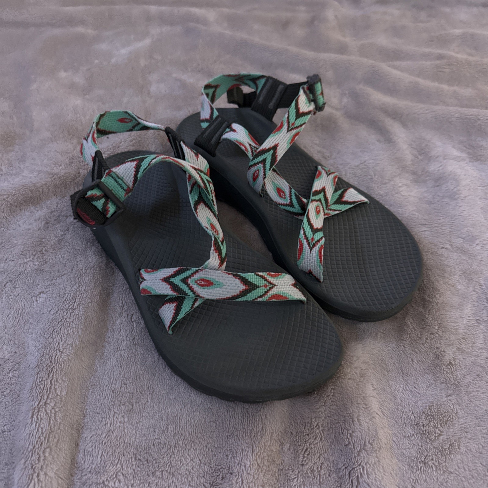 Brand New Womens Feathered Night Chaco Zcloud Sandals, Size 9 Brand New Womens Feathered Night Chaco Zcloud Sandals, Size 9