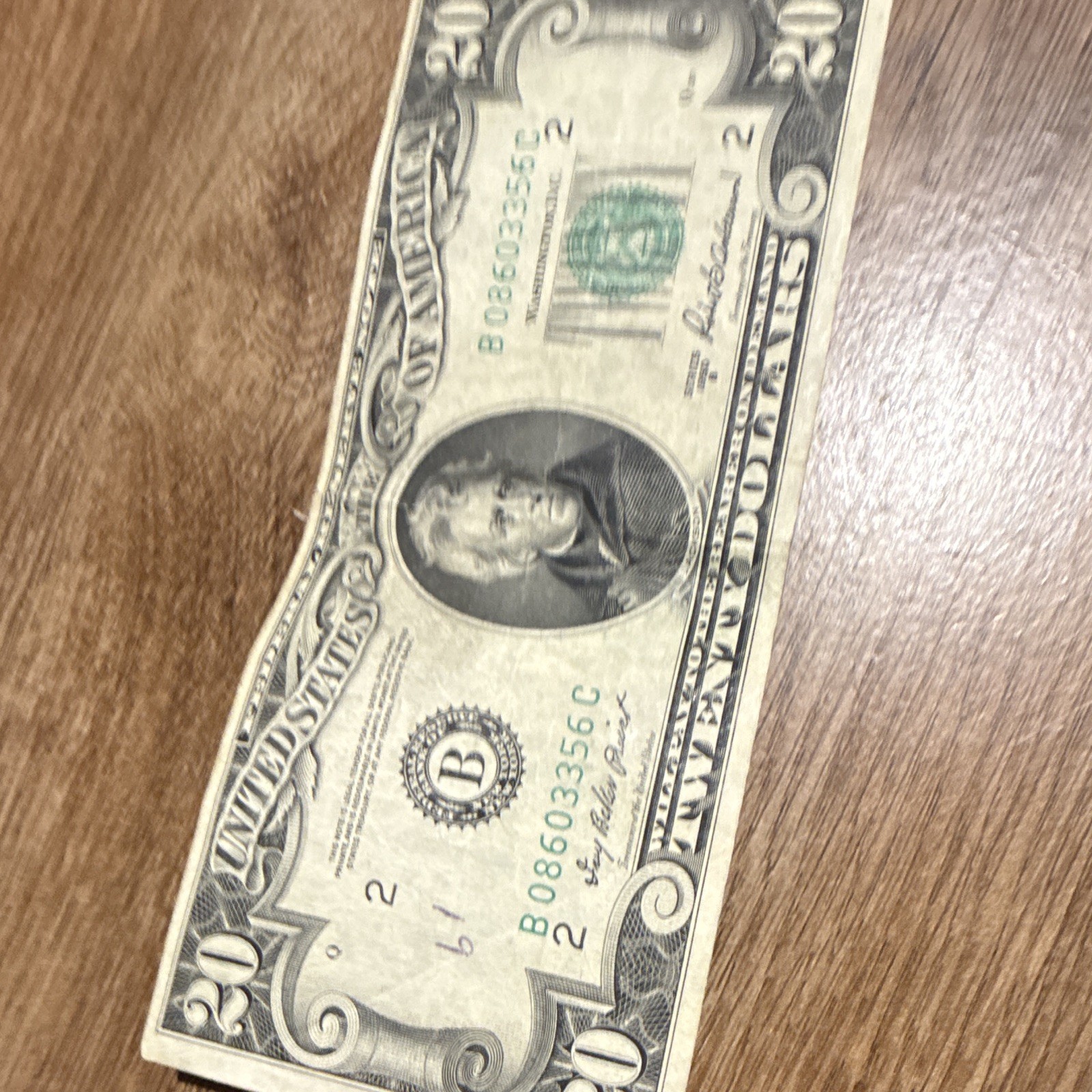 US $20 Federal Reserve Note Banknote - Circulated Twenty Dollar Bill US $20 Federal Reserve Note Banknote - Circulated Twenty Dollar Bill