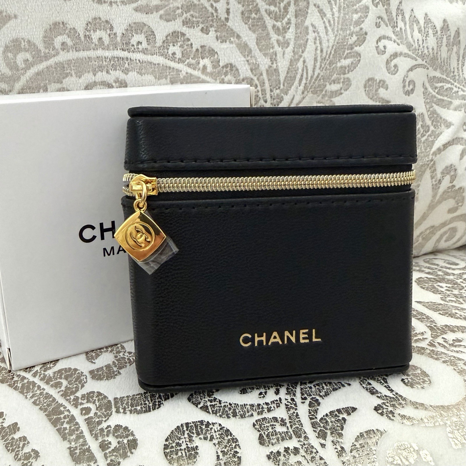 CHANEL Mini Cosmetic Pouch Zip Makeup Bag Black Lipstick Case 3.5 Inch