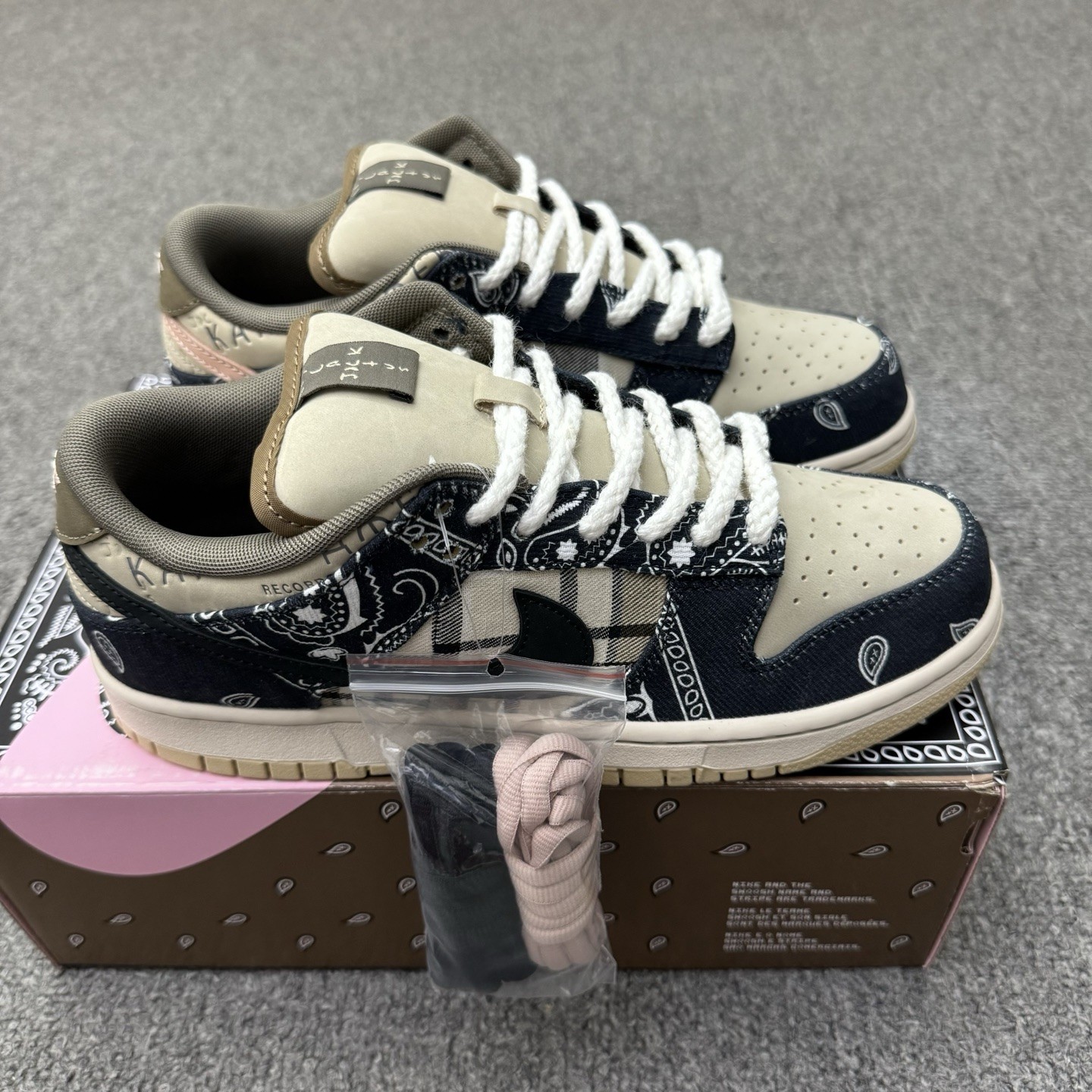 With Box Travis Scott NK Dunk Low Skateboard Men's Size 4-13