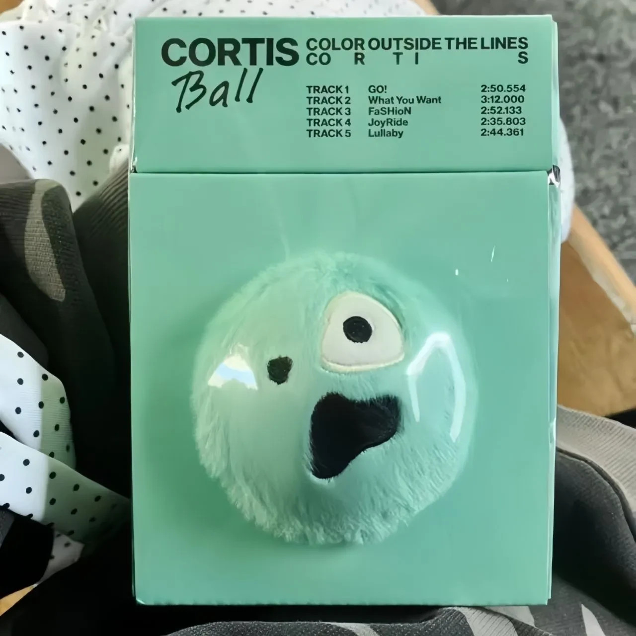 CORTIS - The 1st EP COLOR OUTSIDE THE LINES CORTIS Ball ver. BRAND NEW SEALED CORTIS - The 1st EP COLOR OUTSIDE THE LINES CORTIS Ball ver. BRAND NEW SEALED