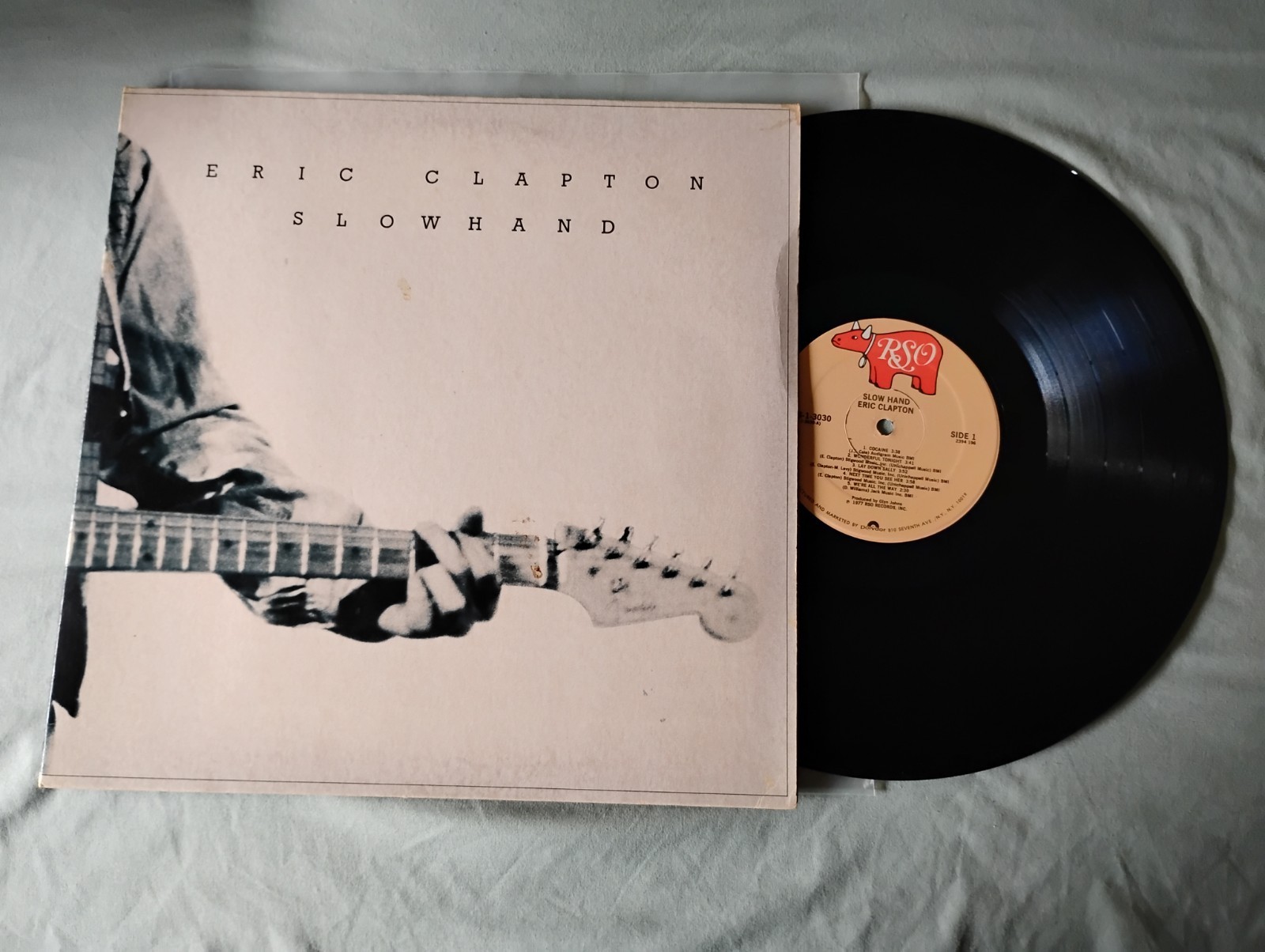 Eric Clapton Slowhand Vinyl LP 1977 RS 3030 Eric Clapton Slowhand Vinyl LP 1977 RS 3030