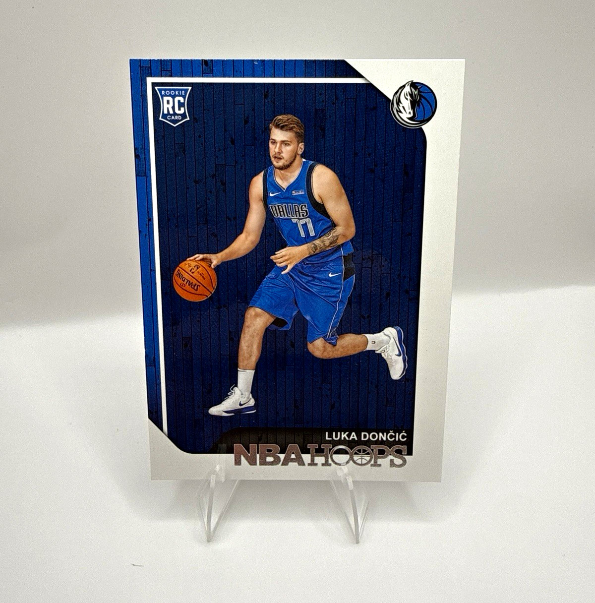 Panini 2018-19 NBA Hoops Luka Dončić RC Winter Parallel Mavericks #268 Panini 2018-19 NBA Hoops Luka Dončić RC Winter Parallel Mavericks #268