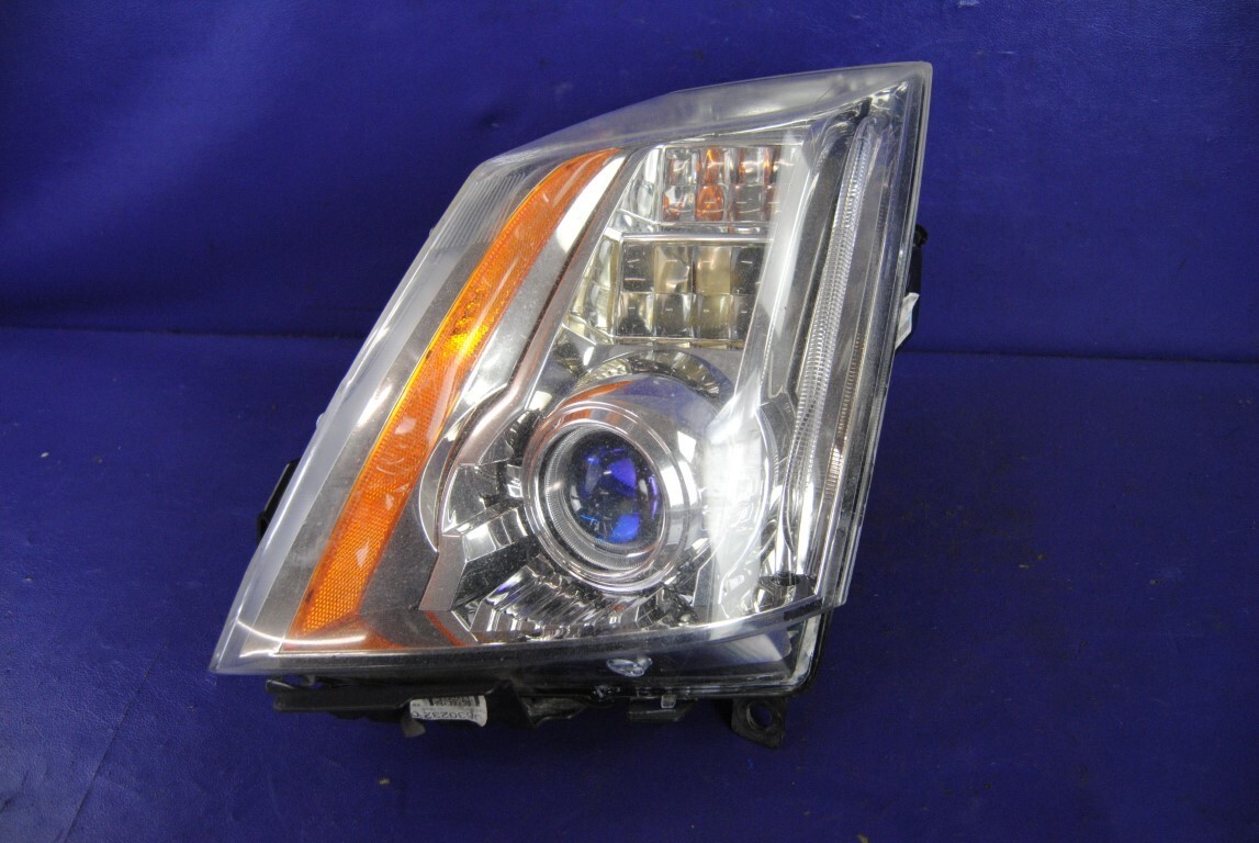 08-14 Cadillac CTS HID Xenon Headlight Front Head Lamp Driver Left 25897359 OEM