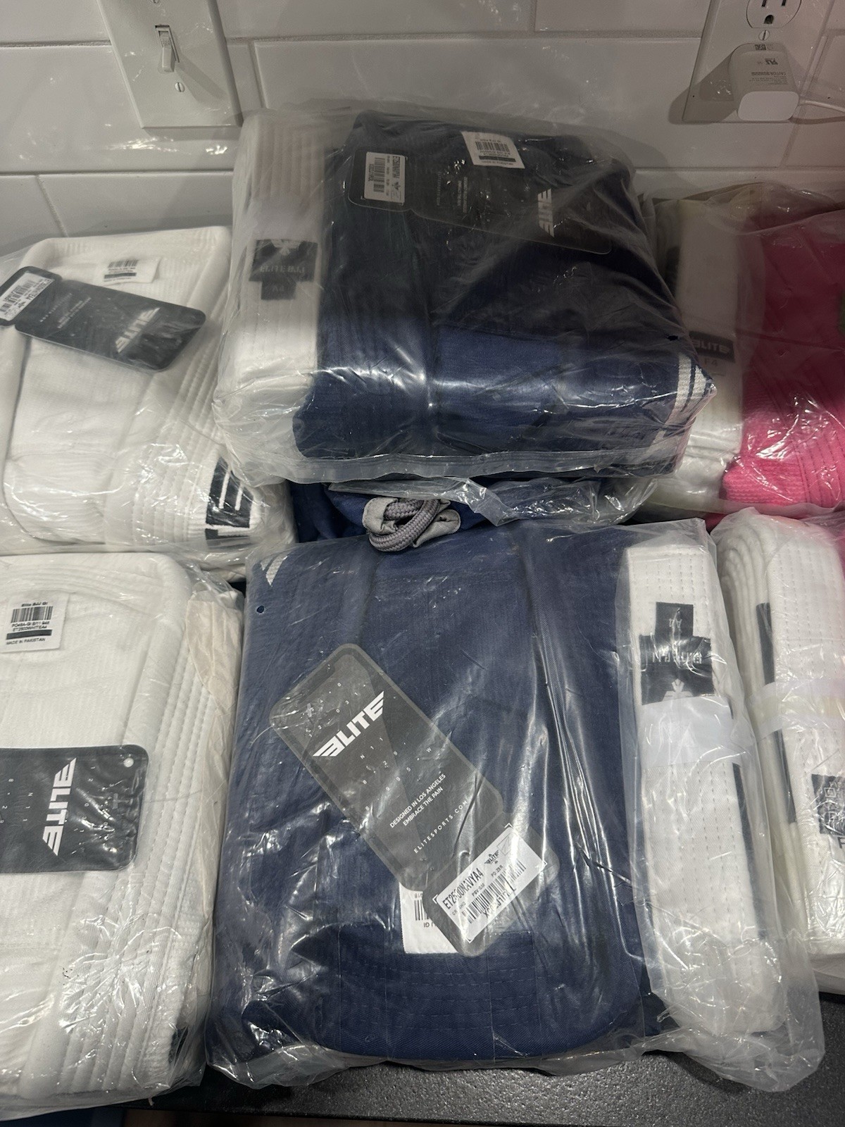 Elite Dark Blue Brazilian Jiu Jitsu Men's GI Full Set With Belt Size A4 Elite Dark Blue Brazilian Jiu Jitsu Men's GI Full Set With Belt Size A4