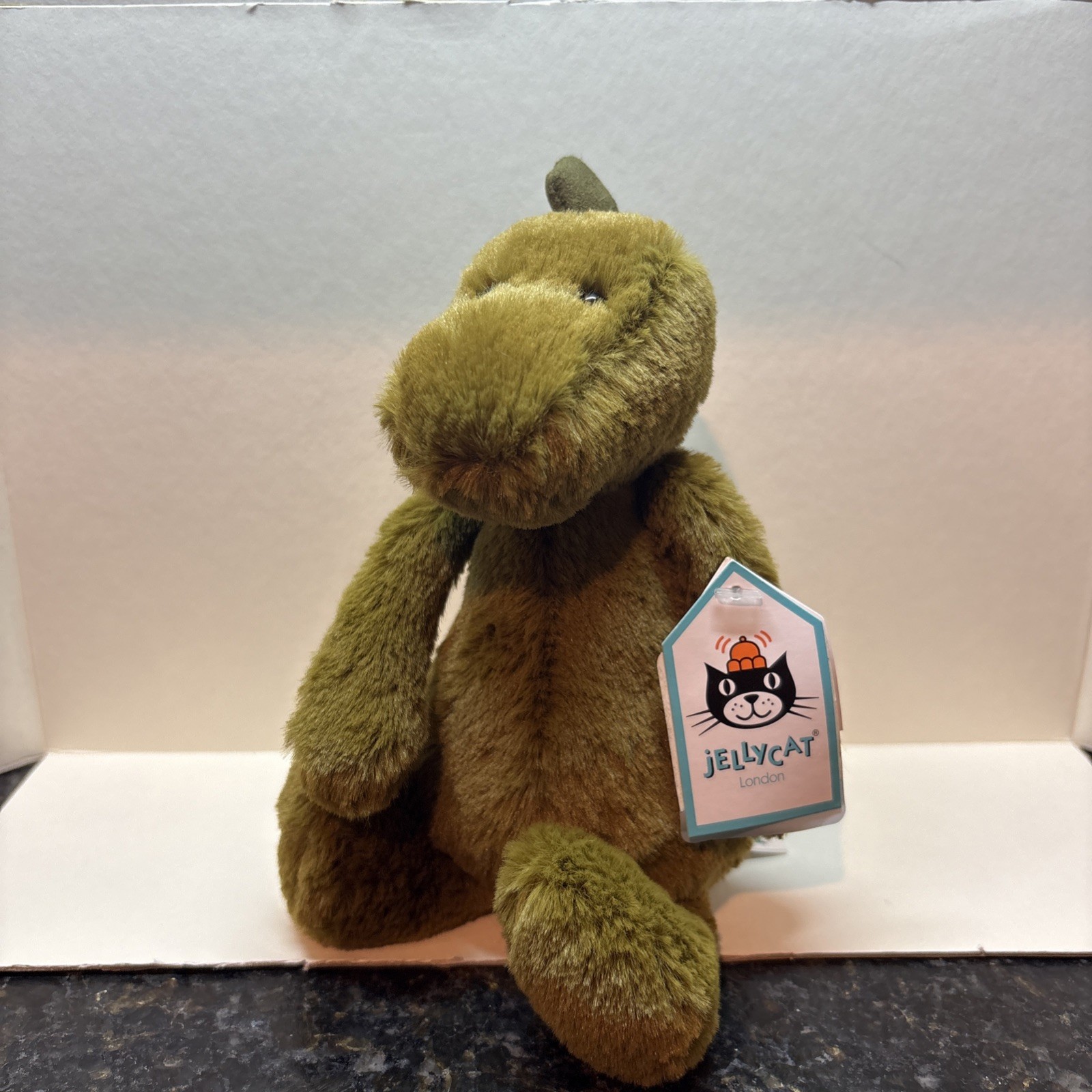 Jellycat Small Bashful Dino Plush Stuffed Dinosaur Toy NWT Jellycat Small Bashful Dino Plush Stuffed Dinosaur Toy NWT