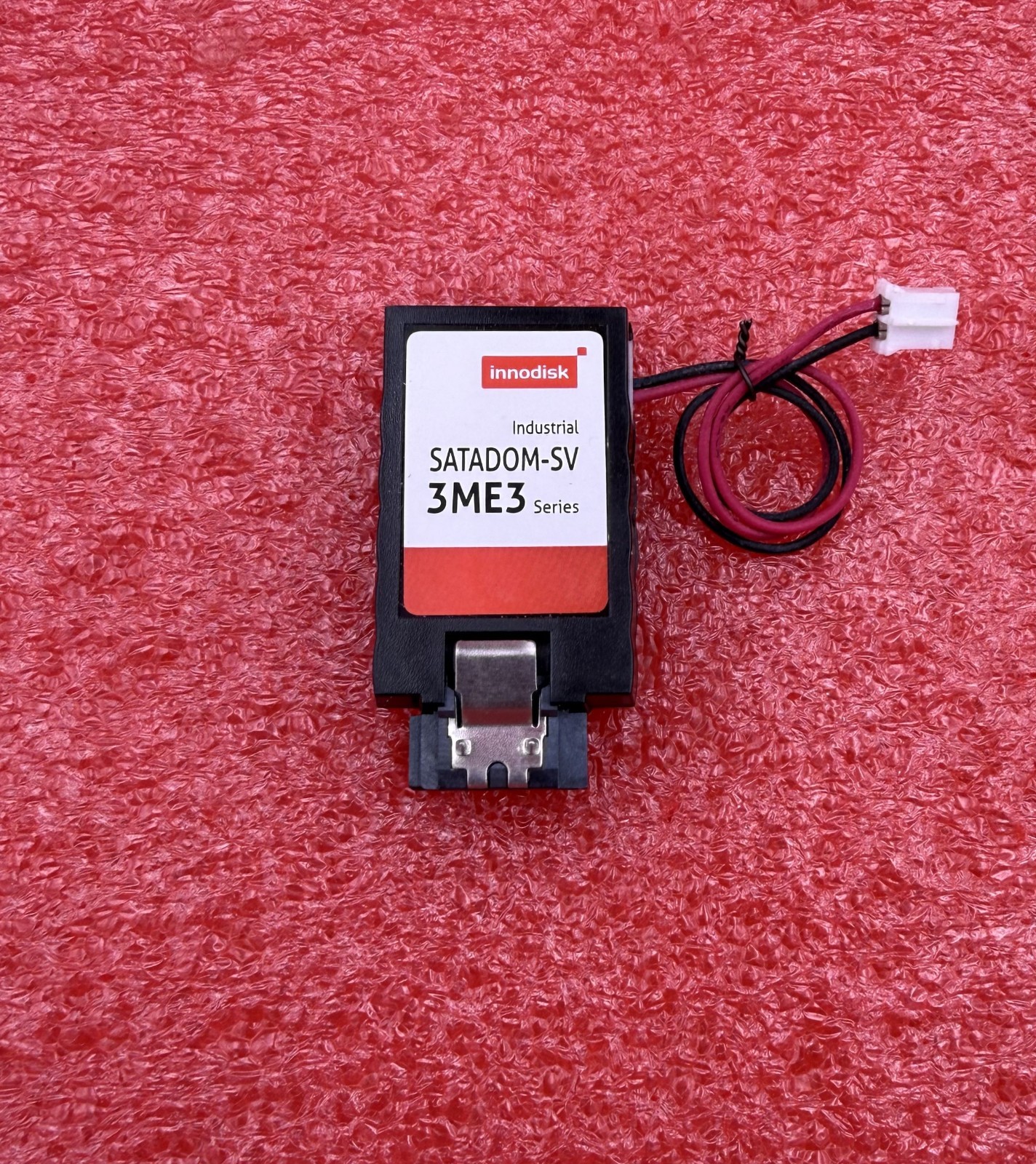Innodisk SATADOM-SV 3ME3 Series 16GB SSD DESSV-16GD09BW1SC-E53 with Cable. Innodisk SATADOM-SV 3ME3 Series 16GB SSD DESSV-16GD09BW1SC-E53 with Cable.