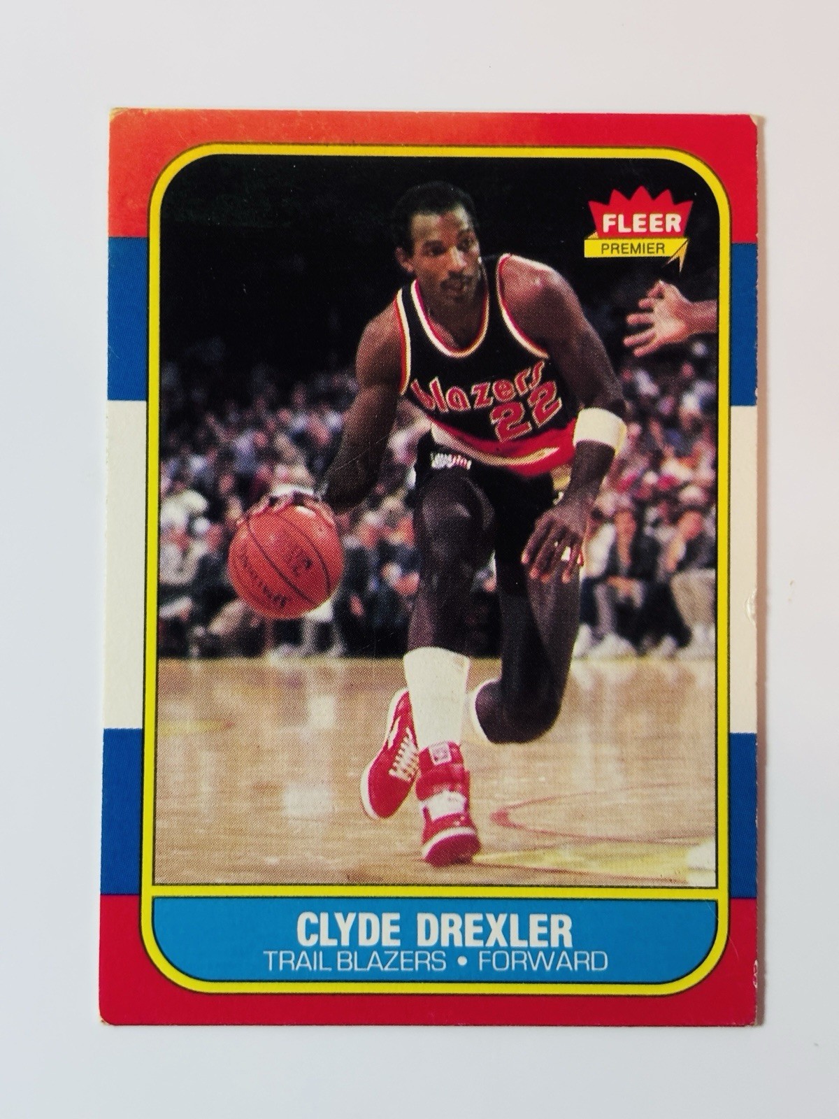 1986-87 Fleer Basketball #26 Clyde Drexler BLAZERS RC ROOKIE 1986-87 Fleer Basketball #26 Clyde Drexler BLAZERS RC ROOKIE