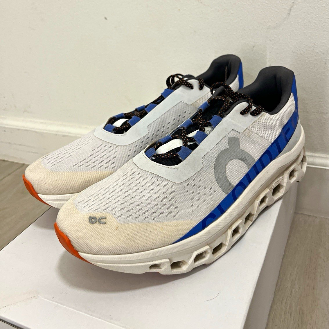 On Running Cloudmonster 2 Men’s US Size 11.5 White Blue On Running Cloudmonster 2 Men’s US Size 11.5 White Blue