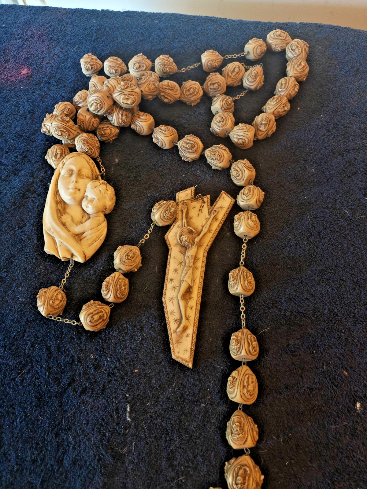 Vintage Italian Large Rosary Hand Carved Catholic Beads Mary Jesus Vintage Italian Large Rosary Hand Carved Catholic Beads Mary Jesus