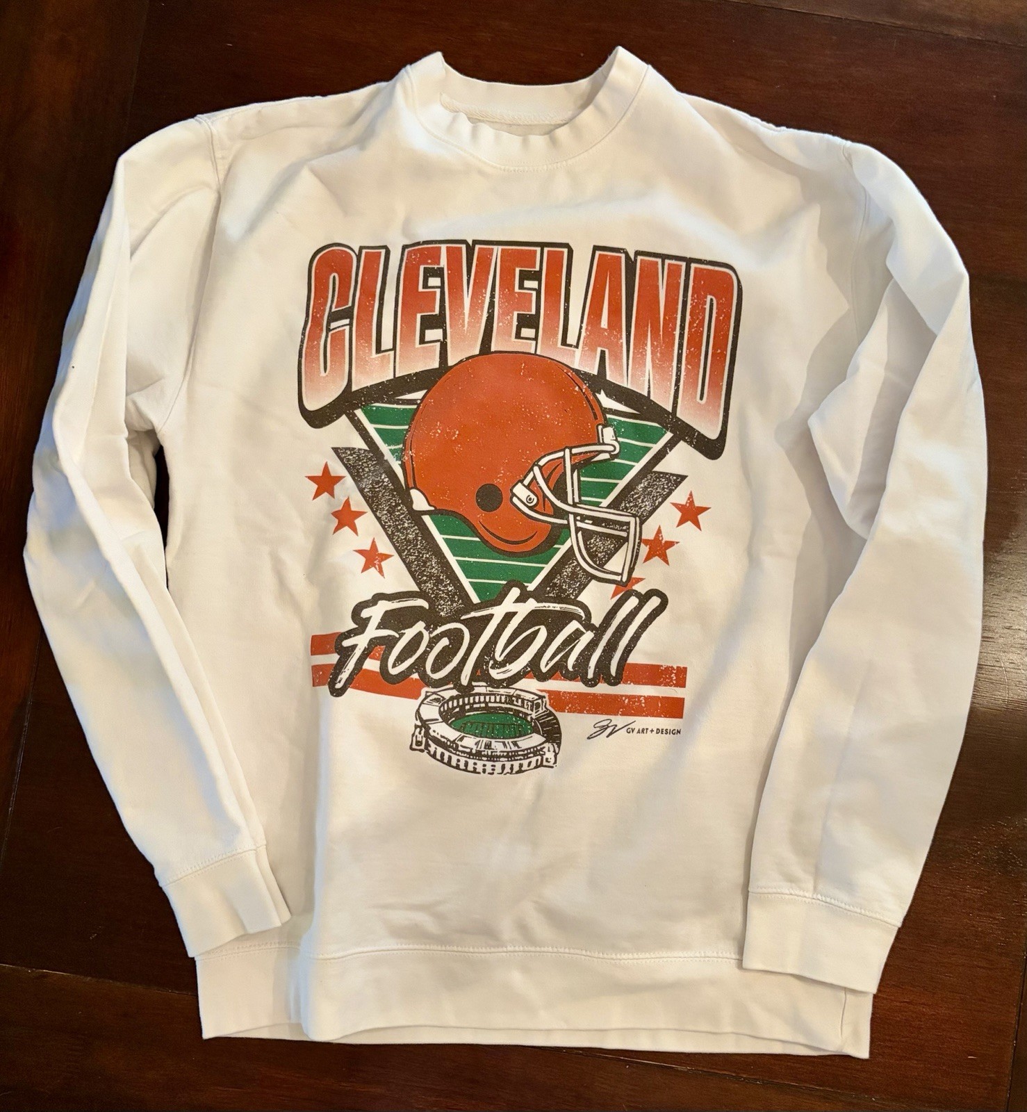 GV Art And Design Cleveland Browns Retro Crewneck Sweatshirt Size Large-EUC GV Art And Design Cleveland Browns Retro Crewneck Sweatshirt Size Large-EUC