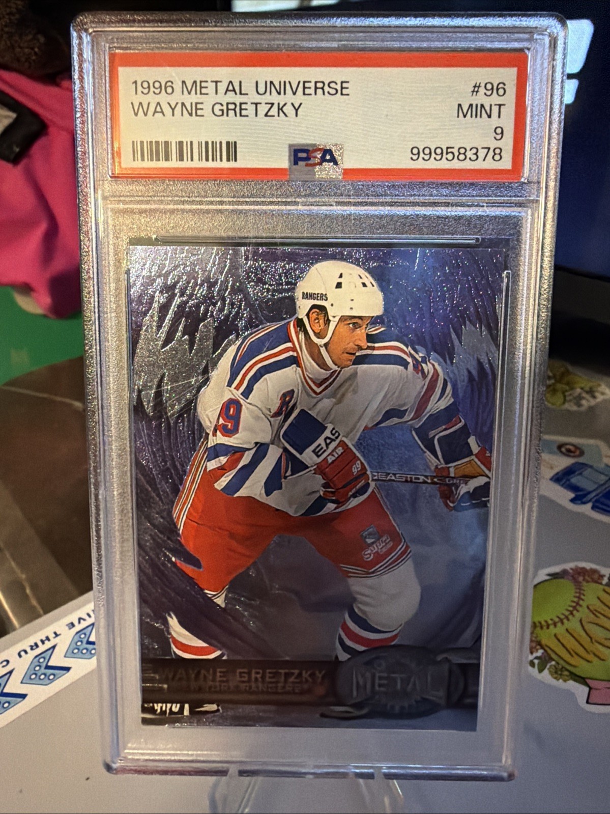 1996-97 Fleer Metal Universe - Wayne Gretzky #96 1996-97 Fleer Metal Universe - Wayne Gretzky #96