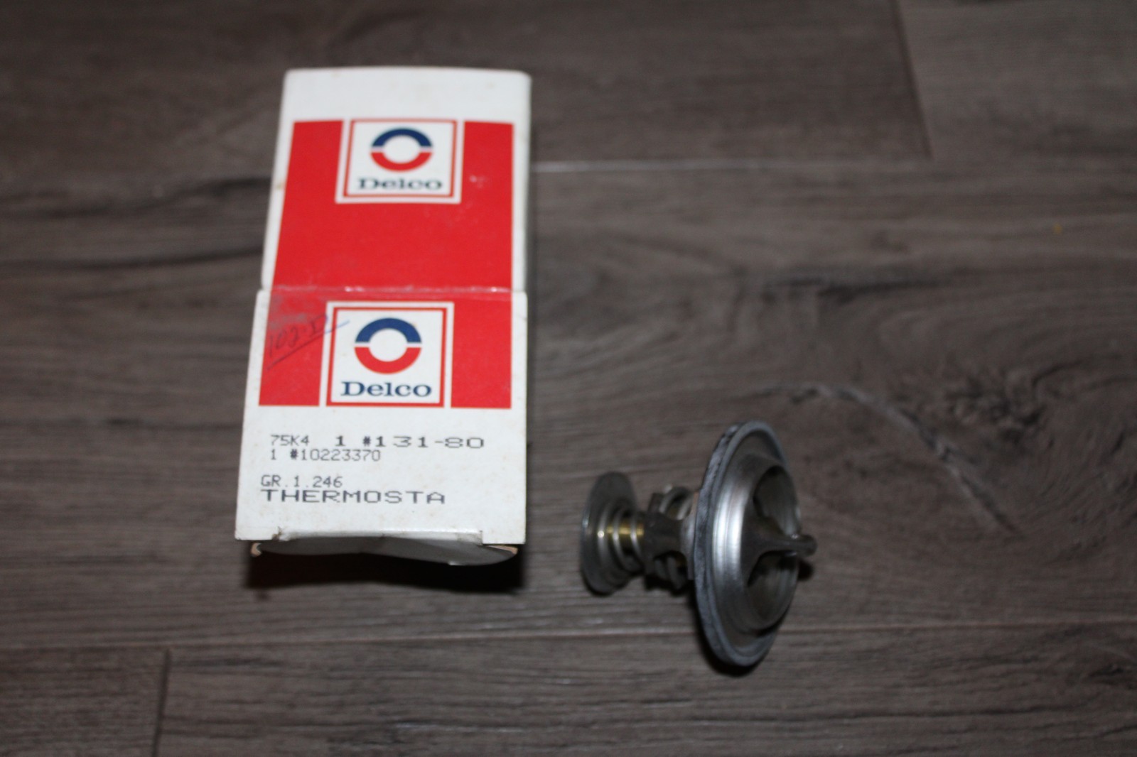1992-1997 Chevy Buick Pontiac w LT-1 engine thermostat 10223370 131-80 NOS