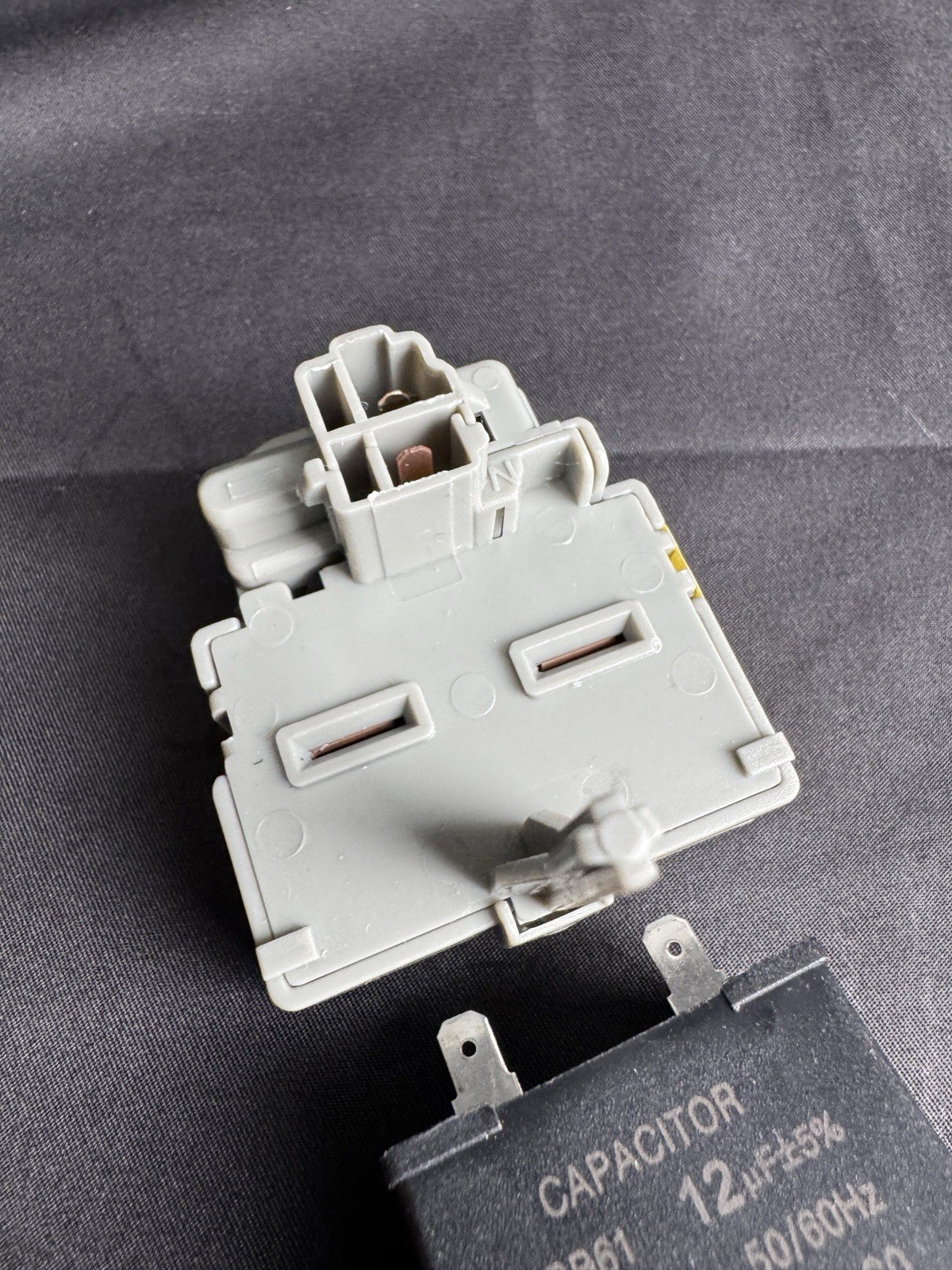 2319792 W10197428 W10189190 TSD2 Refrigerator Start Device Compressor Run Capaci 2319792 W10197428 W10189190 TSD2 Refrigerator Start Device Compressor Run Capaci