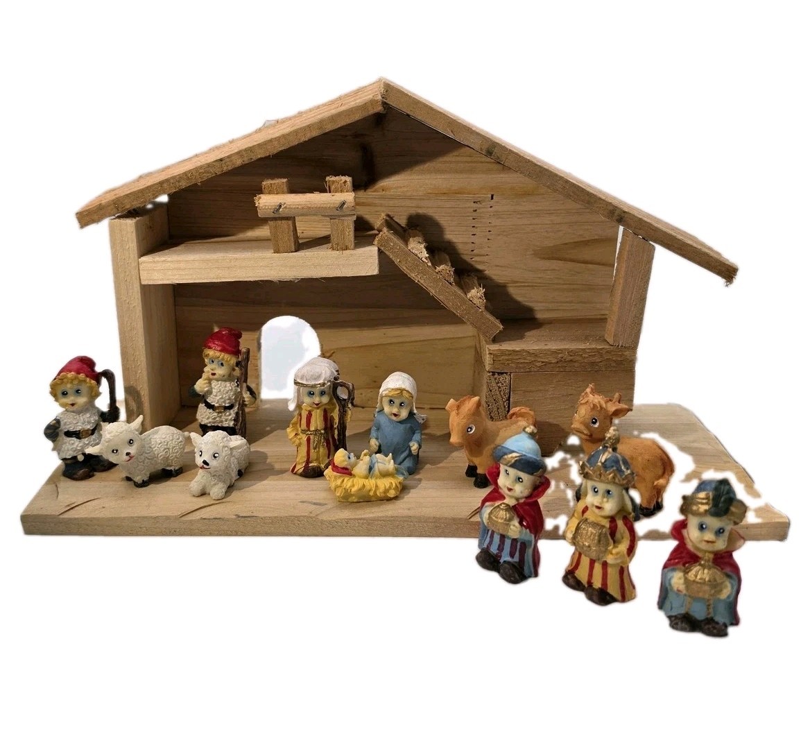 13 Pcs German Christmas Nativity Stable Porcelain Figures Handpainted Rustic 13 Pcs German Christmas Nativity Stable Porcelain Figures Handpainted Rustic