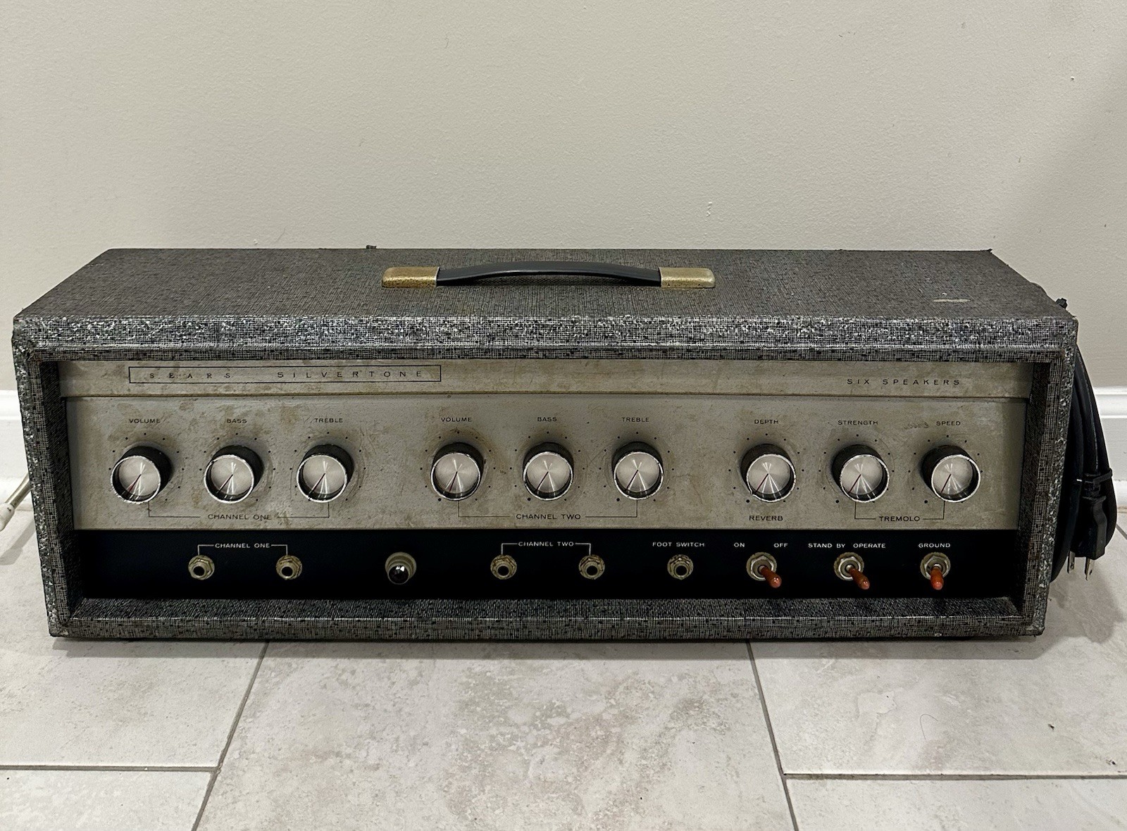 Vintage 1960s Sears Silvertone 1485 Six Speaker Tube Amp Head Untested