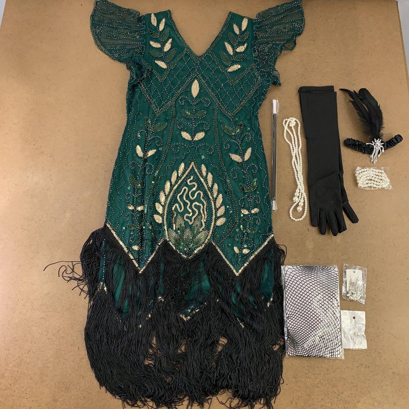 Women\'s Large Gold Green Sequin Fringe Flapper Dress & Accessory Set 9 Pieces Women\'s Large Gold Green Sequin Fringe Flapper Dress & Accessory Set 9 Pieces