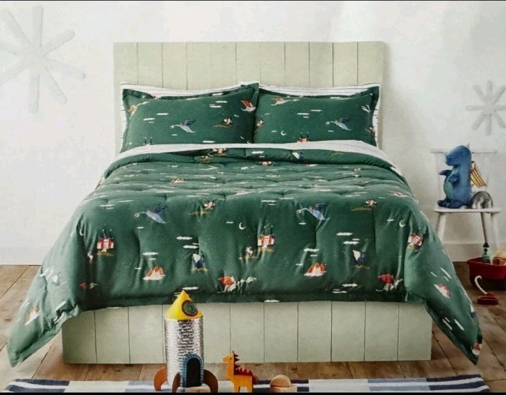 3 pc Pillowfort Dragon Full Comforter and Shams Set NIP