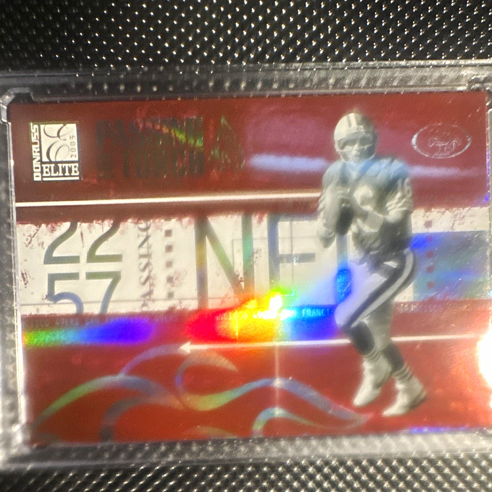 Donruss 2005 Elite Passing the Torch Tom Brady/Joe Montana #PT-30 Red /750 Donruss 2005 Elite Passing the Torch Tom Brady/Joe Montana #PT-30 Red /750