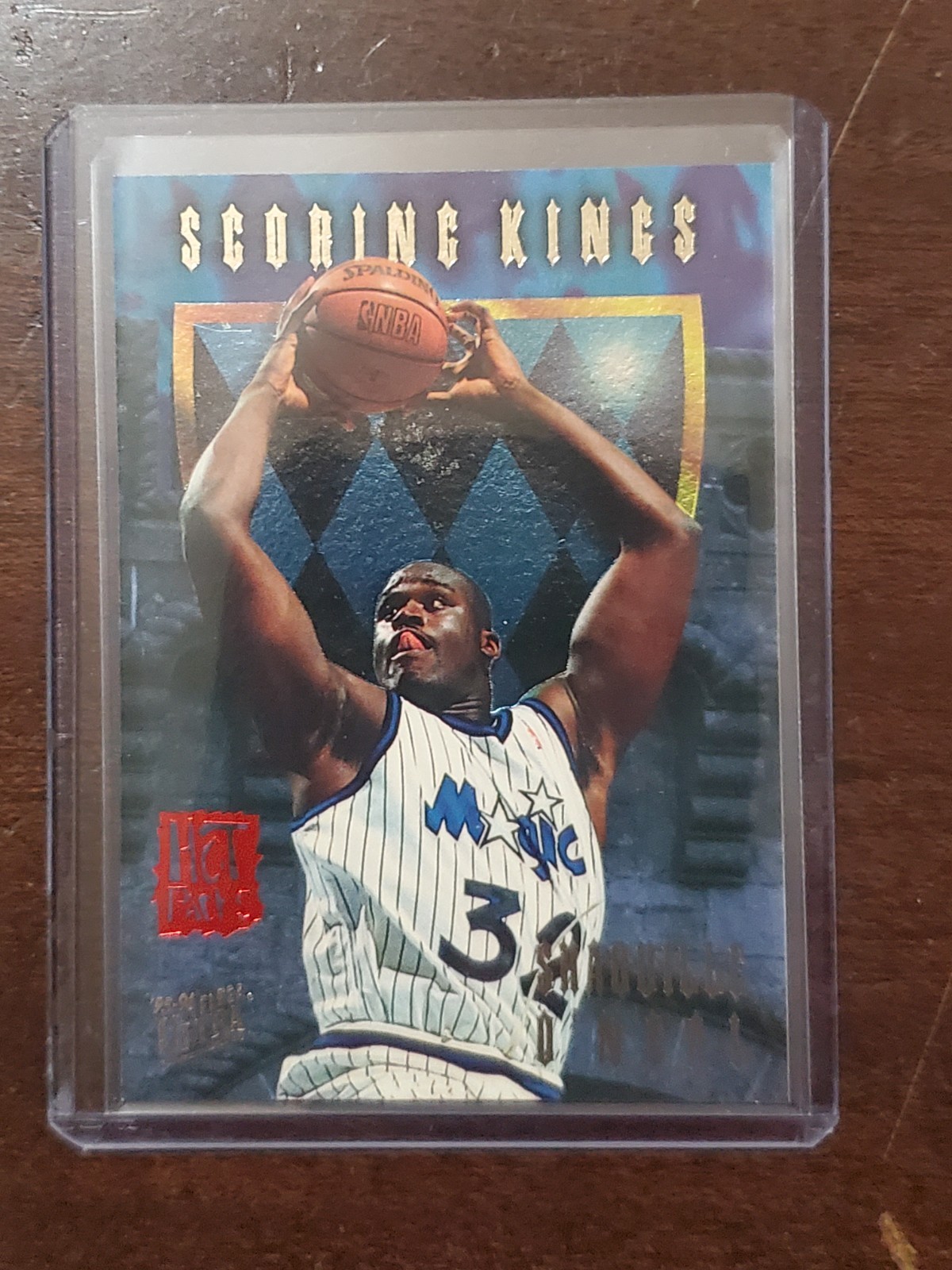 1995-96 Fleer Ultra Scoring Kings Hot Pack Shaquille O\'Neal #8 Magic Insert 1995-96 Fleer Ultra Scoring Kings Hot Pack Shaquille O\'Neal #8 Magic Insert