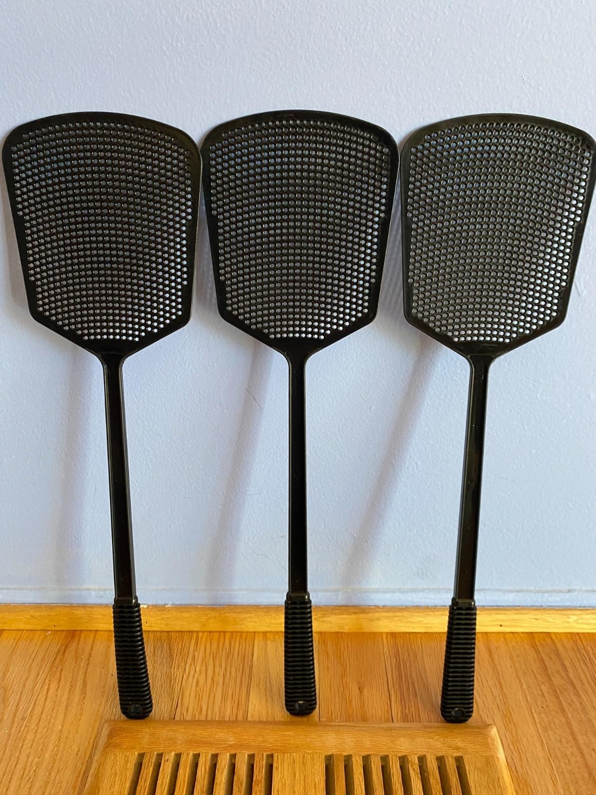 NEW Fly Swatter Multi-Pacl Manual, Flexible & Heavy Duty Fly Swatters