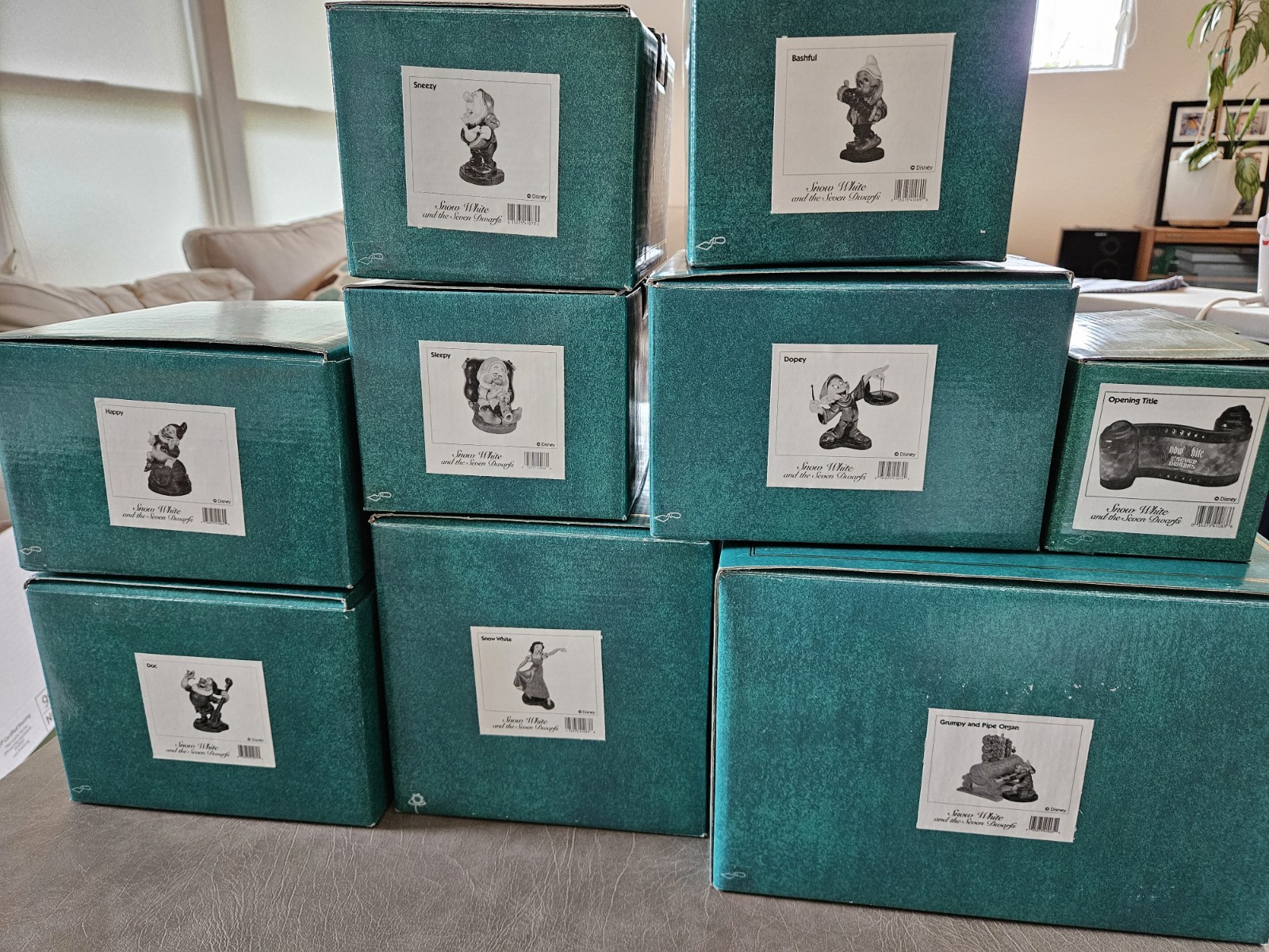 WDCC Disney Snow White & Seven Dwarfs 9pc Set Lot With COAs and Original Boxes WDCC Disney Snow White & Seven Dwarfs 9pc Set Lot With COAs and Original Boxes
