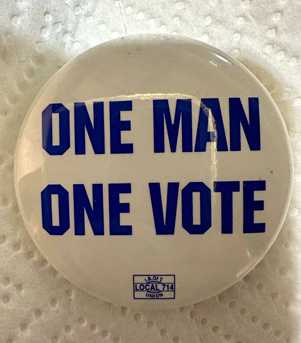 Vintage Union memorabilia. International Brotherhood of Teamsters Local 714 pin. Vintage Union memorabilia. International Brotherhood of Teamsters Local 714 pin.