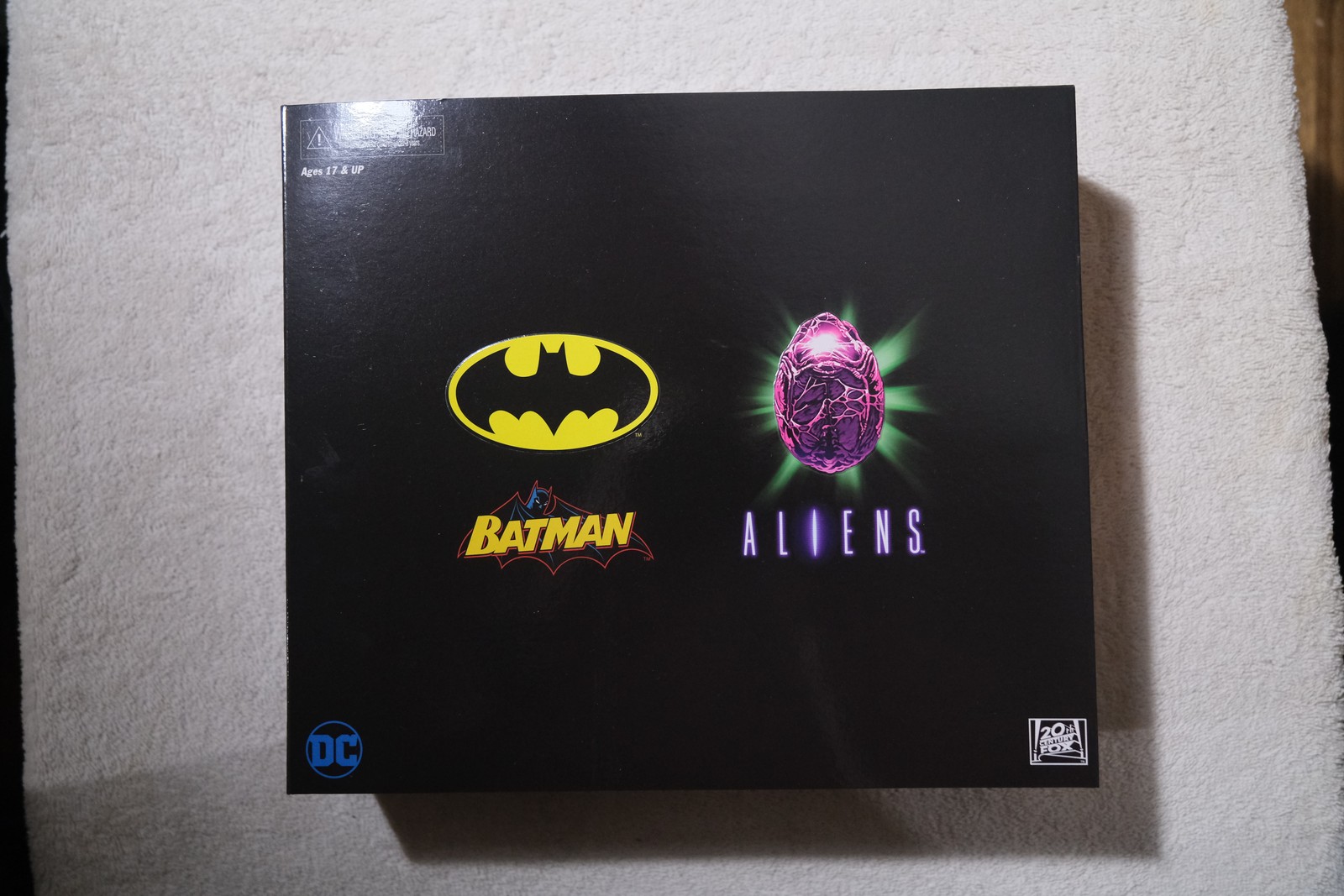 NECA Batman vs Joker Alien 2-Pack NYCC 2019 Exclusive NECA Batman vs Joker Alien 2-Pack NYCC 2019 Exclusive