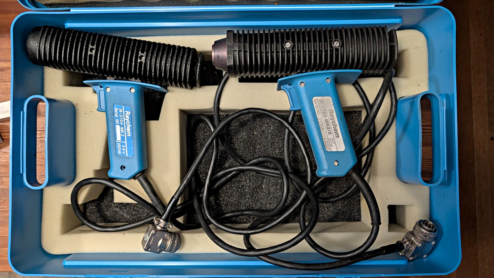 Raychem MiniRay Aerospace Wire Harness Heat Shrink Gun Kit, Spares, Demo Case
