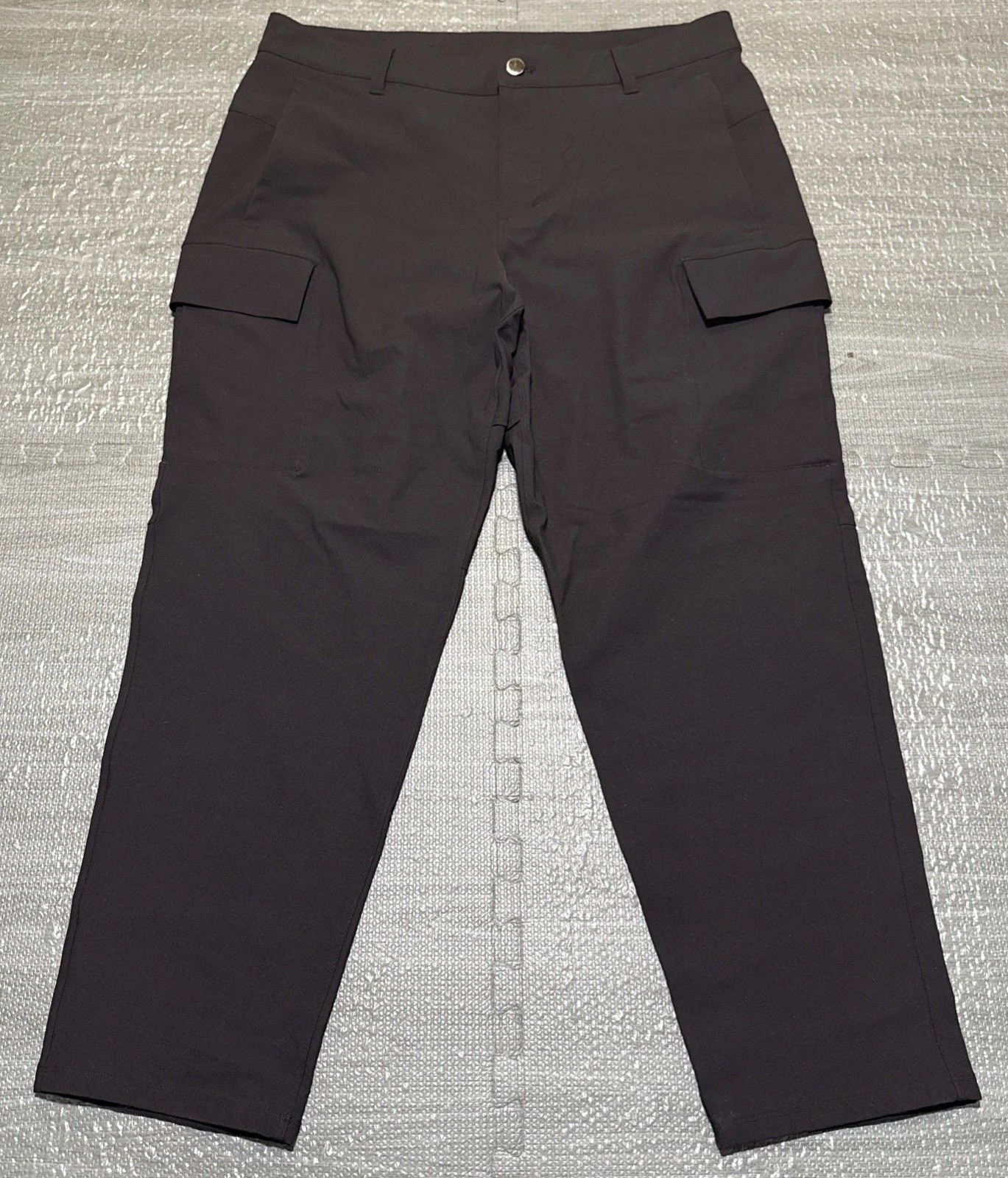 Lululemon Pants Utilitarian Cargo Ripstop Mens 35x28 Black Canvas Stretch Nylon Lululemon Pants Utilitarian Cargo Ripstop Mens 35x28 Black Canvas Stretch Nylon