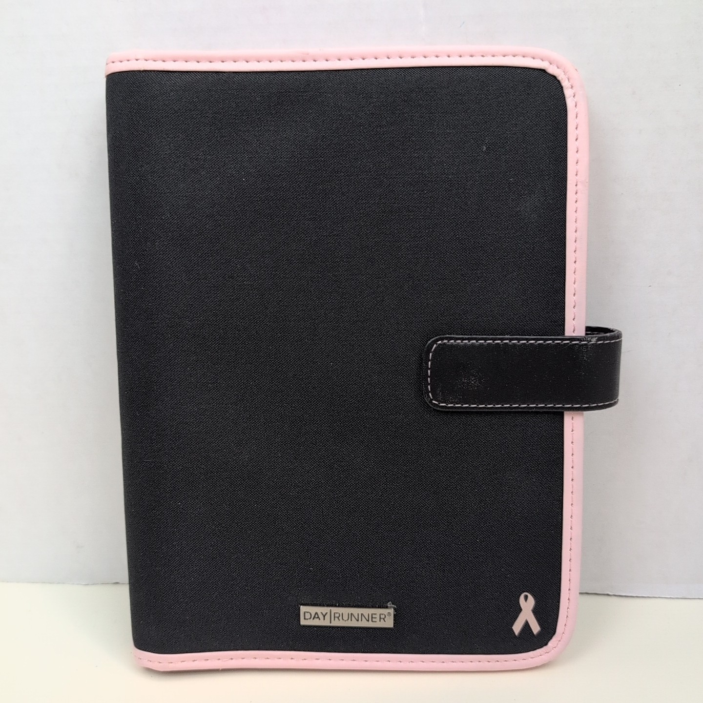 Day Runner Breast Cancer Awareness Planner Organizer Pink Black Zipper Binder Day Runner Breast Cancer Awareness Planner Organizer Pink Black Zipper Binder