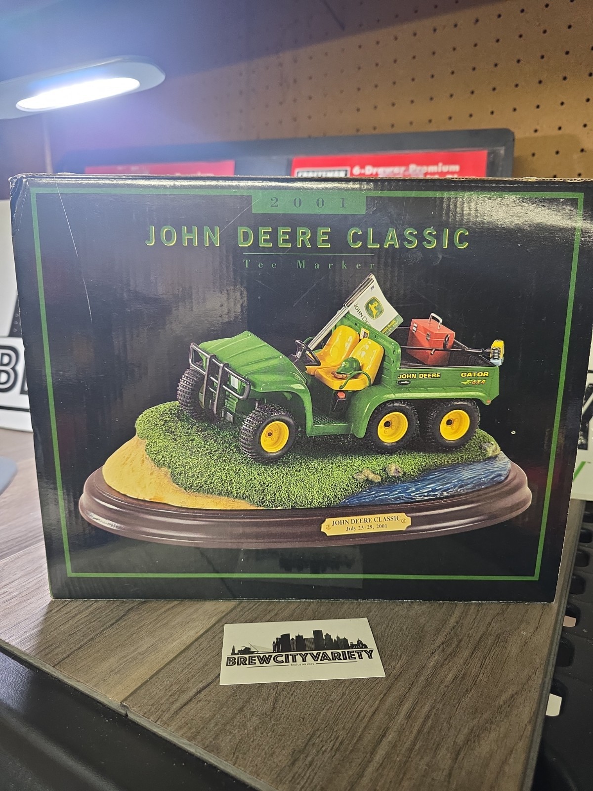 ERTL John Deere 6x4 Gator PGA Golf Tee Marker Collector Classic 2001 ERTL John Deere 6x4 Gator PGA Golf Tee Marker Collector Classic 2001
