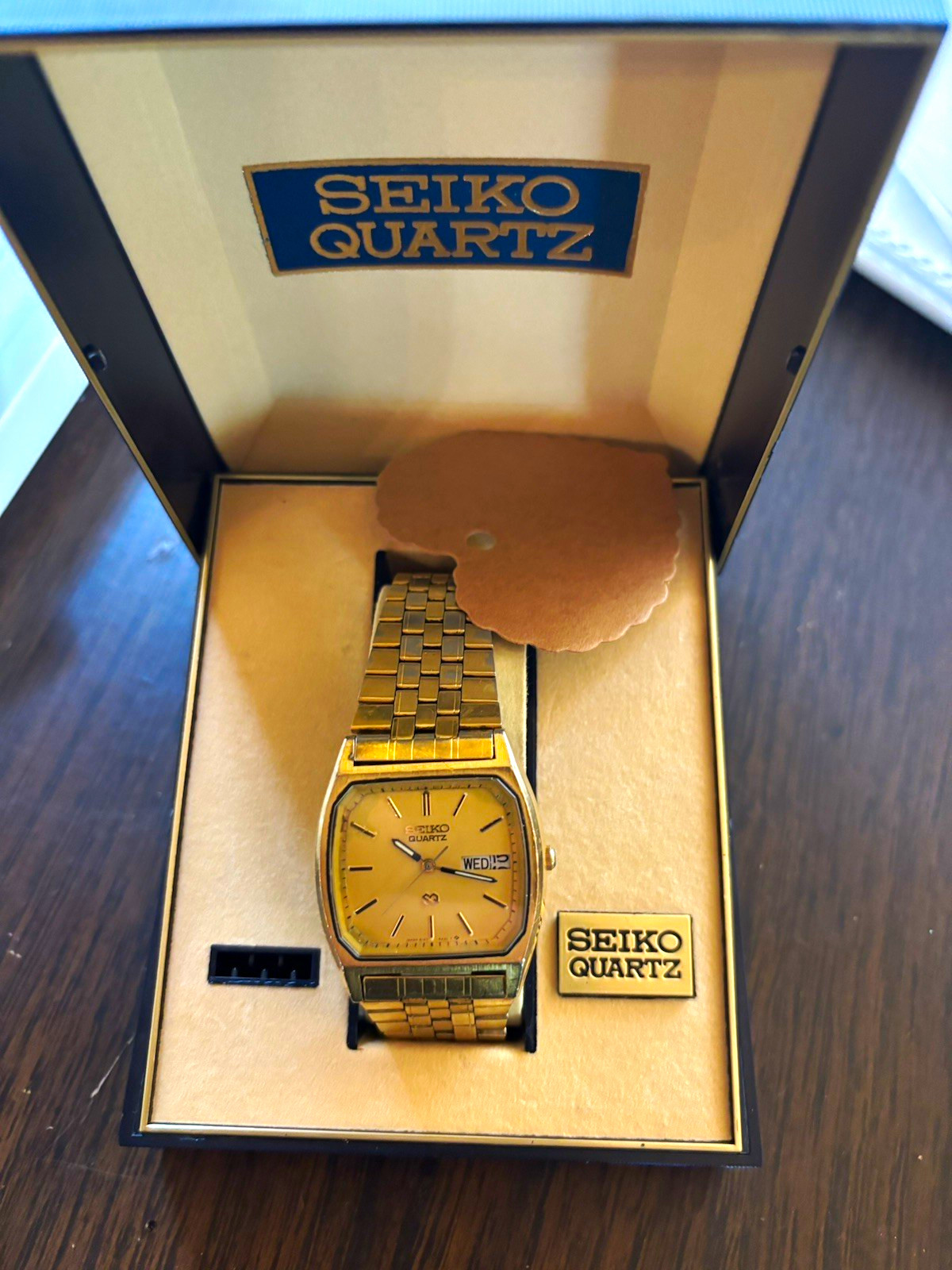 Vintage 1980's Men Seiko SQ quartz day date 8123 - 5089 Vintage 1980's Men Seiko SQ quartz day date 8123 - 5089