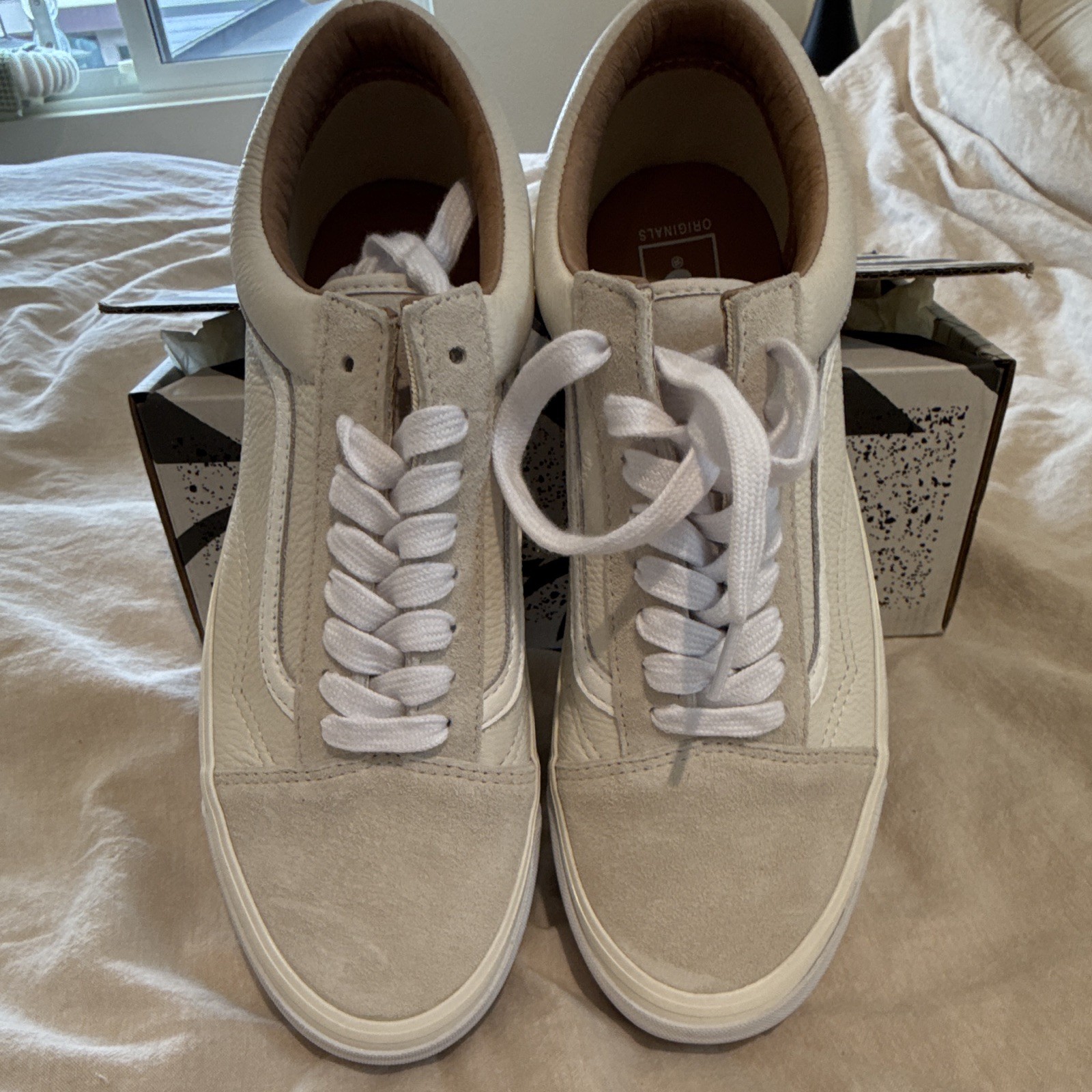 Vans OG Old Skool L Men’s 10 In Vintage White. Brand New Vans OG Old Skool L Men’s 10 In Vintage White. Brand New