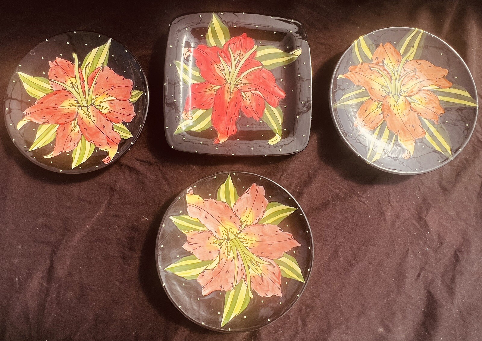 Janis Childs Artisan Hand Painted Signed 8” Dessert Plates Lily Set Of 4 Janis Childs Artisan Hand Painted Signed 8” Dessert Plates Lily Set Of 4