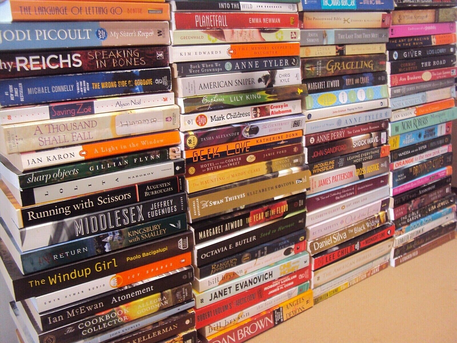 Huge RANDOM MIX Lot 100 Large Trade Sz Paperback Fiction Literature All category