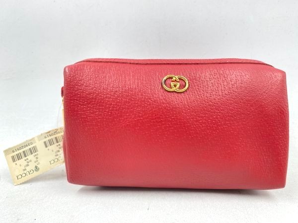 Vintage 80s Gucci Red Pebbled Leather Double G Accessory Cosmetic Pouch Bag